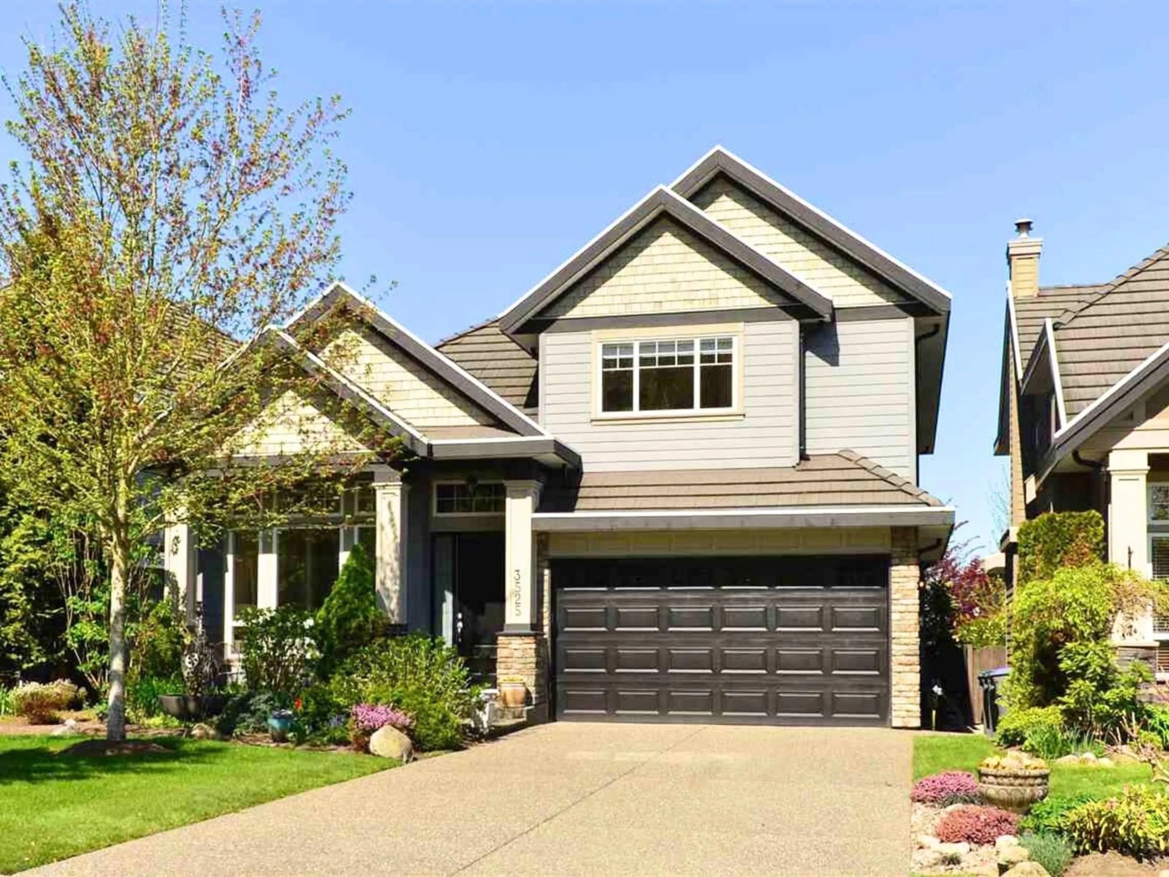 Home with vinyl exterior material, street for 3525 ROSEMARY HEIGHTS, Surrey British Columbia V3Z4C7