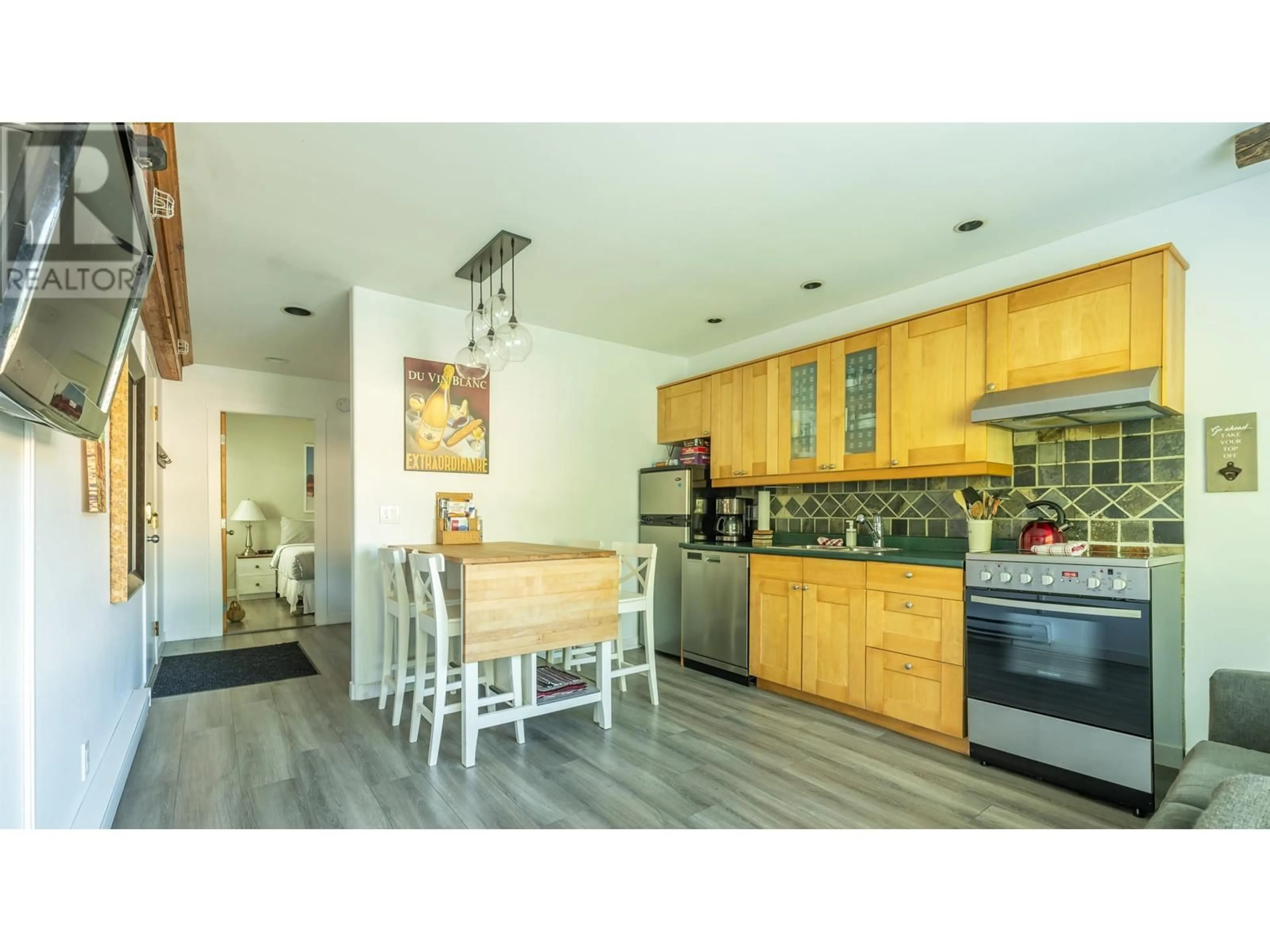 Open concept kitchen, unknown for 1 - 2134 SARAJEVO DRIVE, Whistler British Columbia V8E0B5