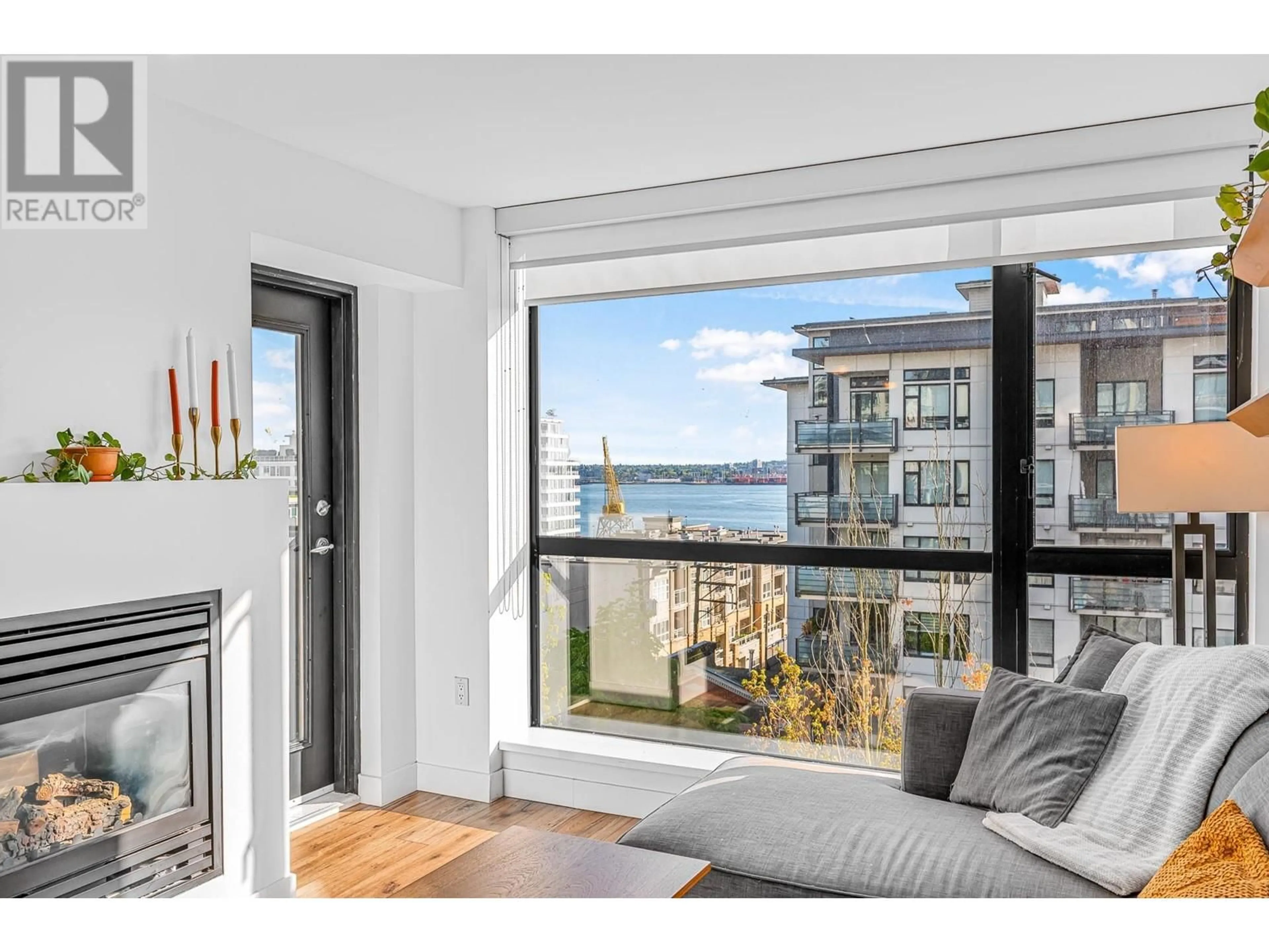 Unknown for 503 - 124 1ST STREET, North Vancouver British Columbia V7M3N3