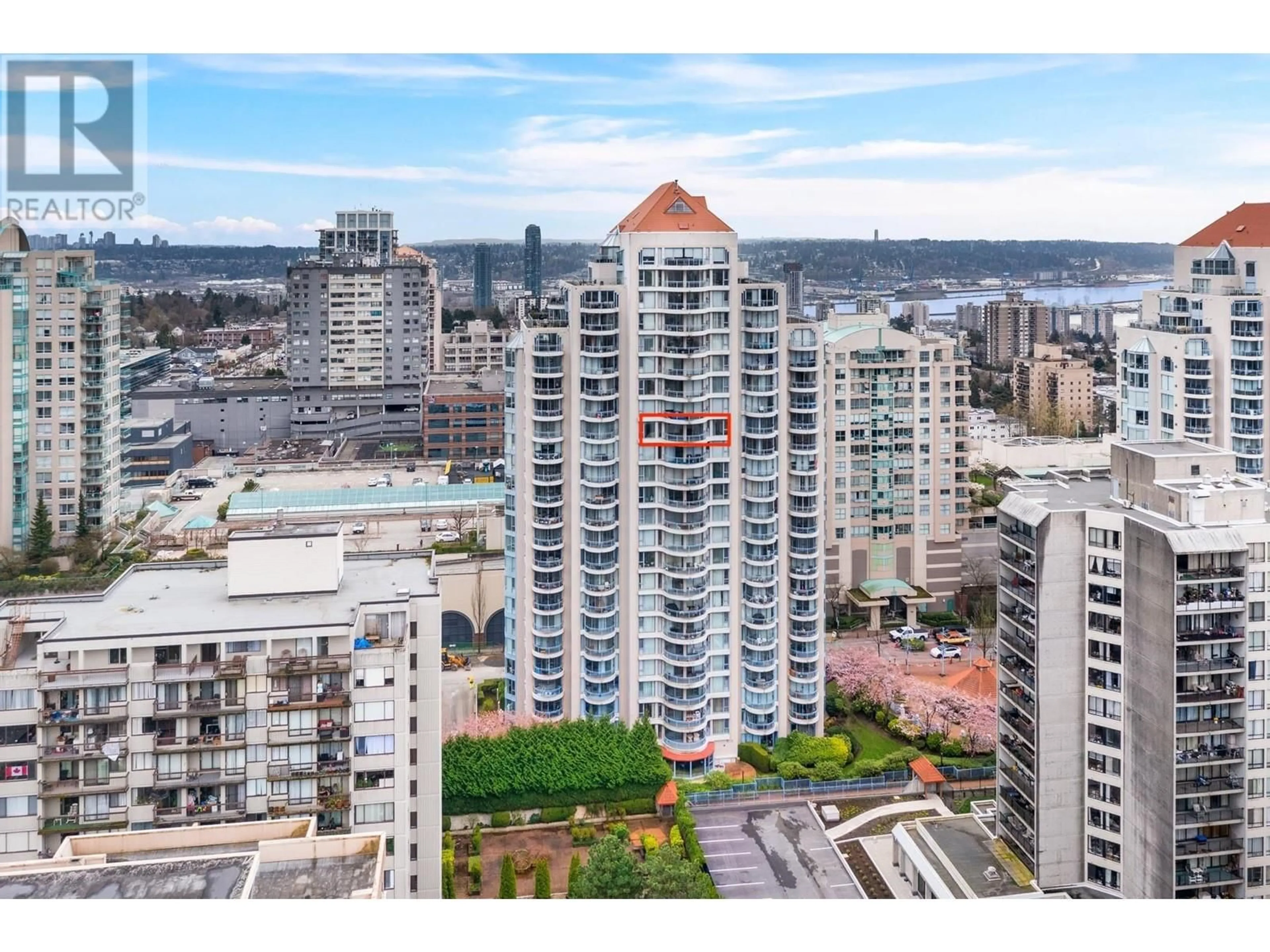 A pic from outside/outdoor area/front of a property/back of a property/a pic from drone, city buildings view from balcony for 1601 - 719 PRINCESS STREET, New Westminster British Columbia V3M6T9