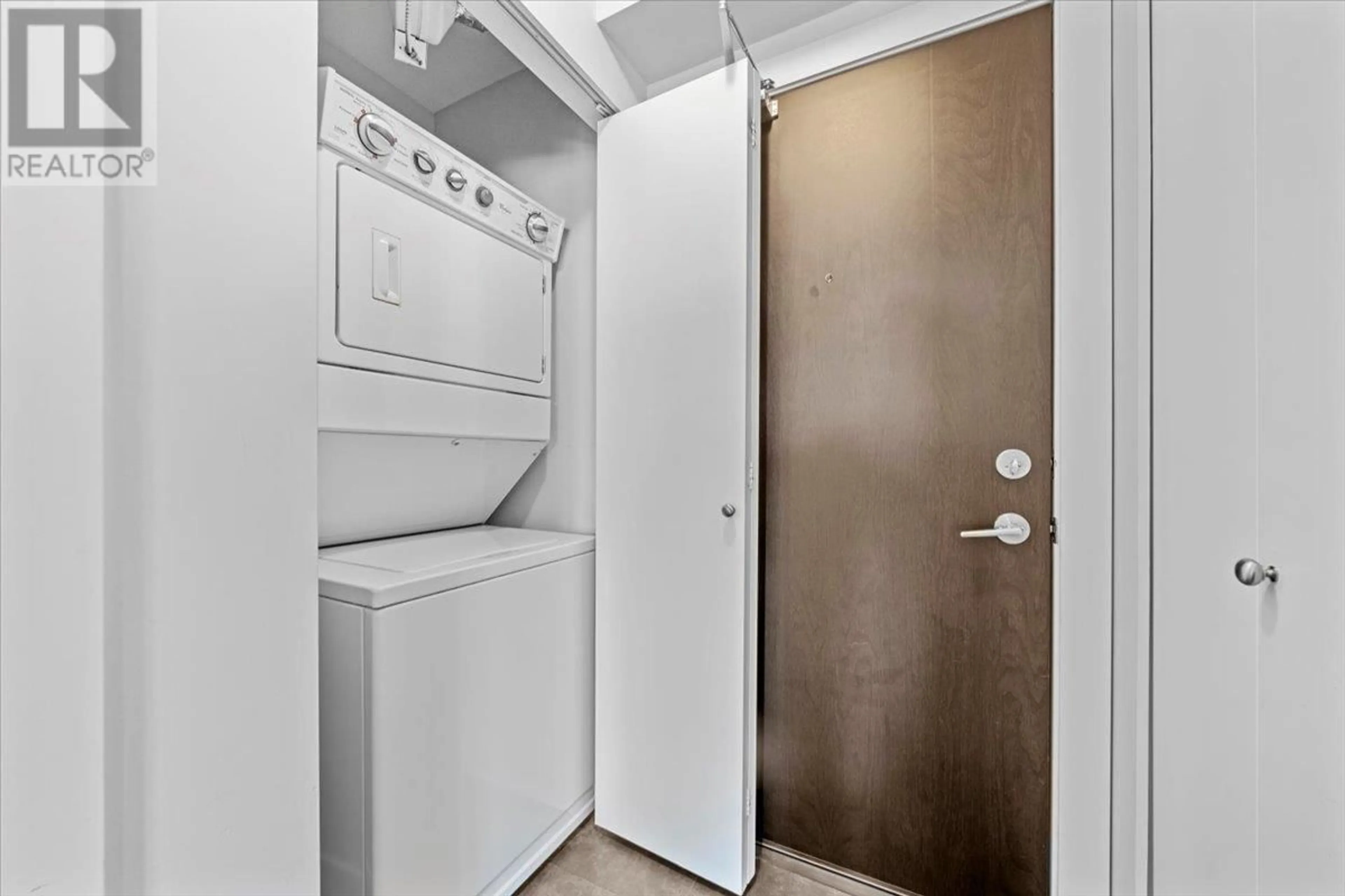 Laundry room for 1602 - 2133 DOUGLAS ROAD, Burnaby British Columbia V5C0E9