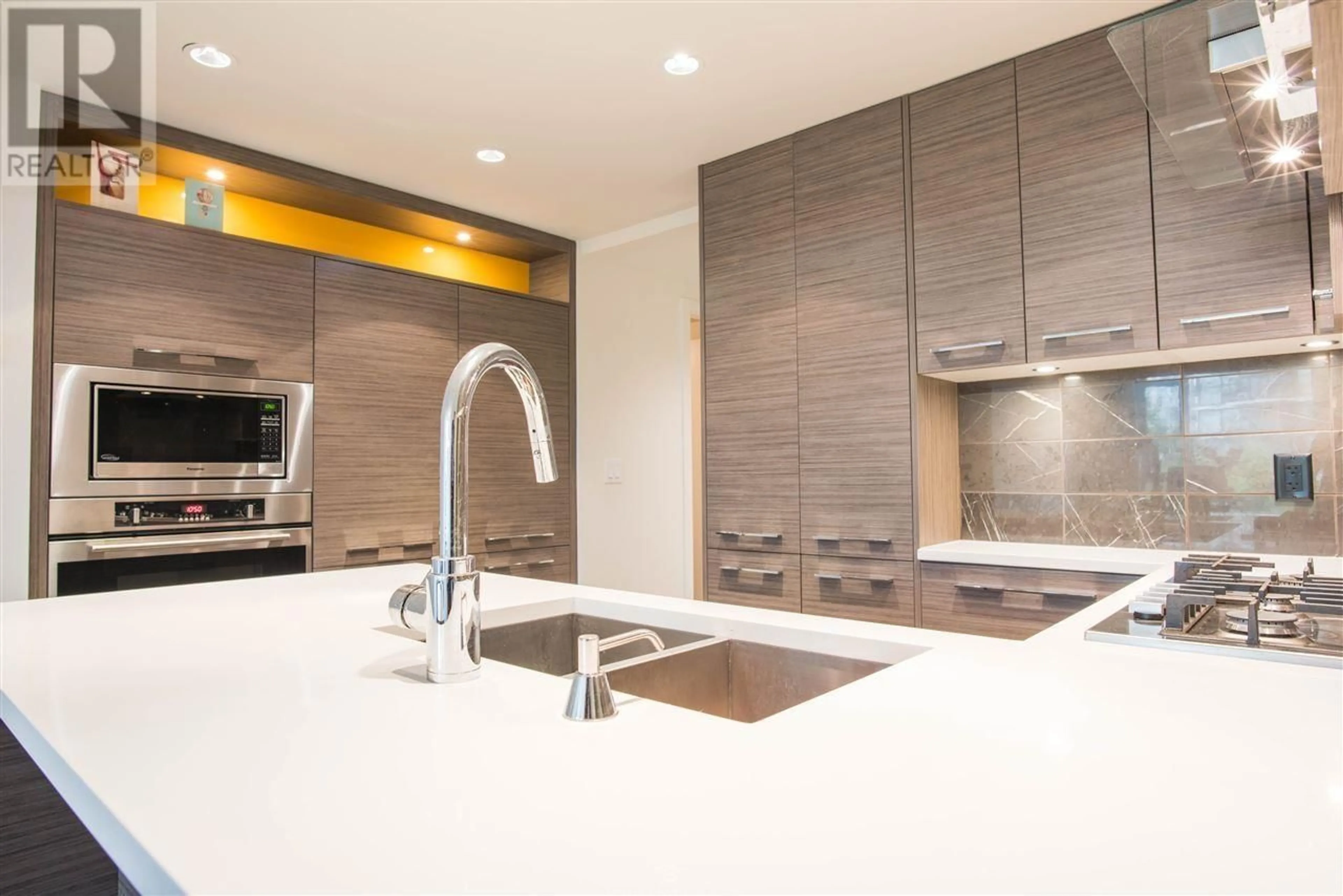 Contemporary kitchen, unknown for 1202 - 7488 LANSDOWNE ROAD, Richmond British Columbia V7C0B9