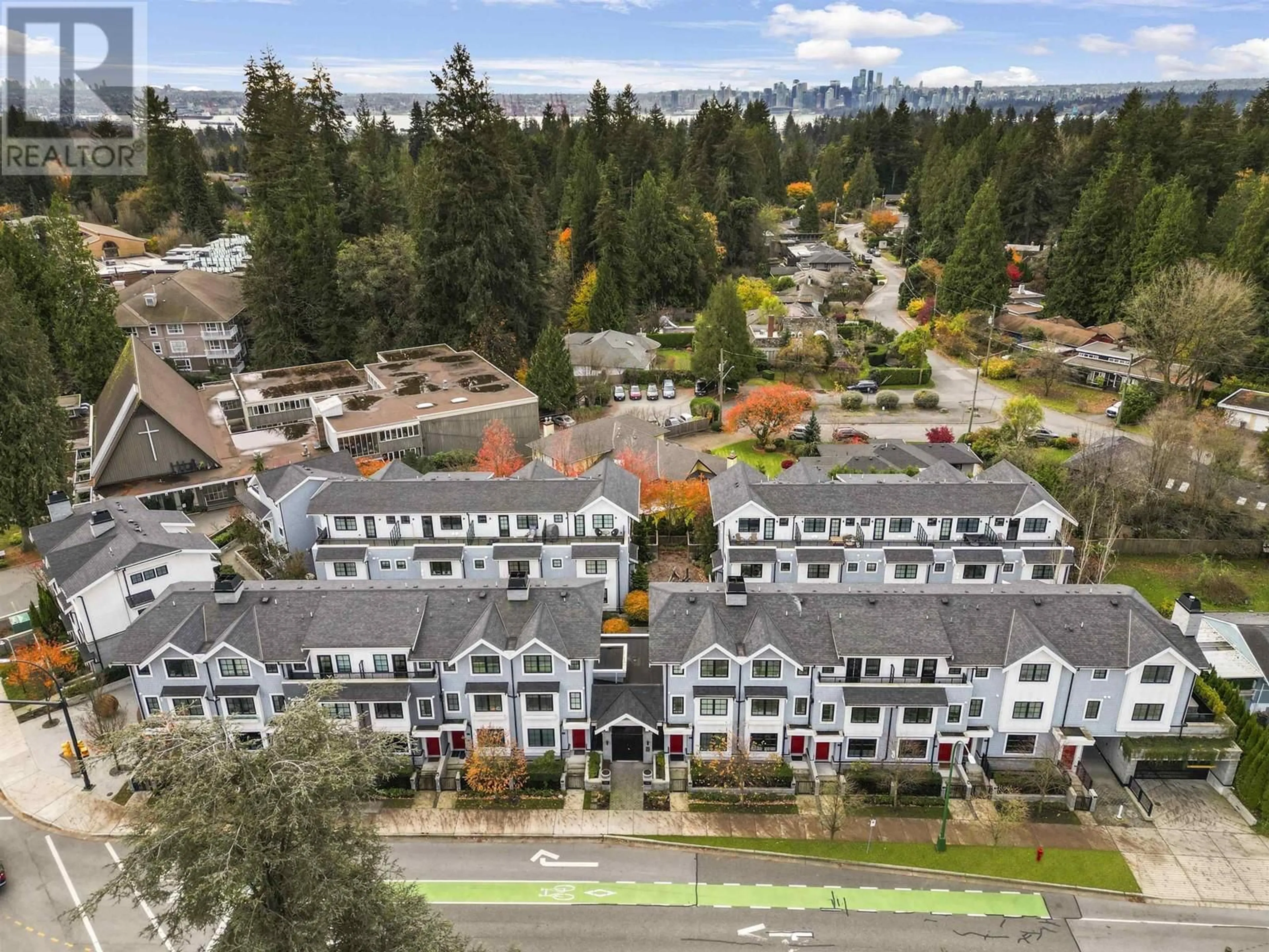 A pic from outside/outdoor area/front of a property/back of a property/a pic from drone, unknown for 5 - 1133 RIDGEWOOD DRIVE, North Vancouver British Columbia V7R0A4