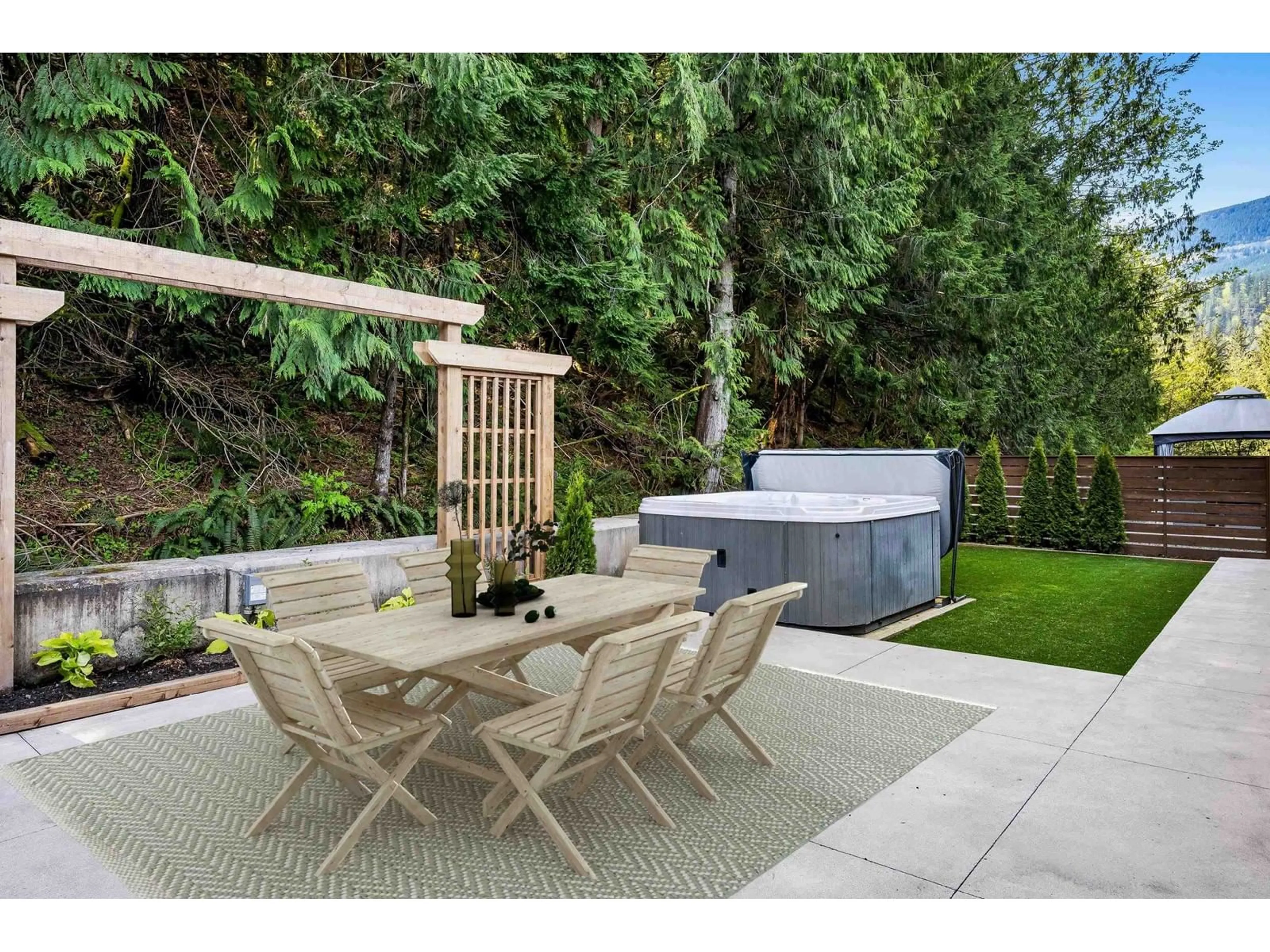 Patio, street for 83 - 1880 COLUMBIA VALLEY ROAD, Lindell Beach British Columbia V2R6G8