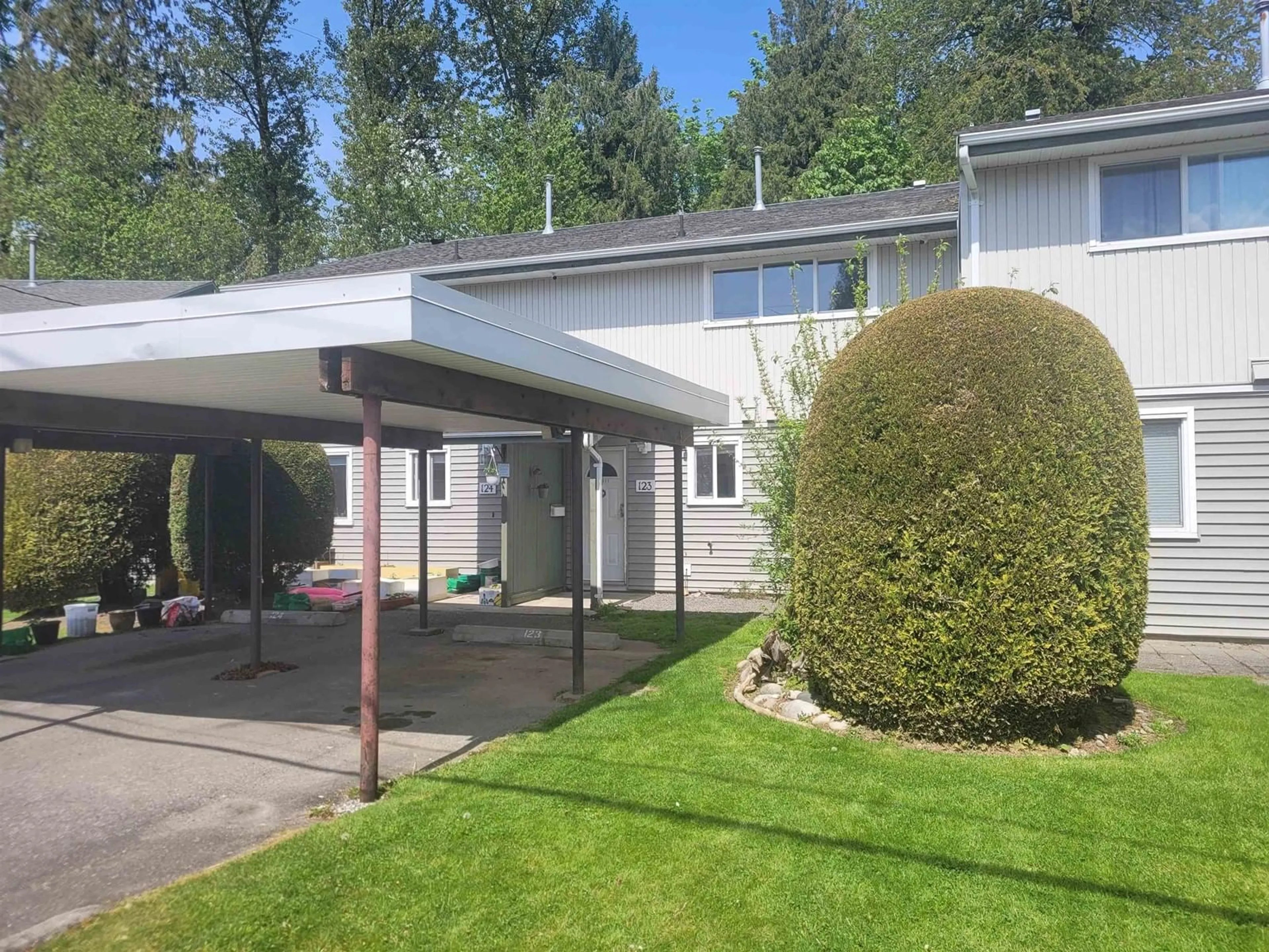 Unknown for 123 - 45185 WOLFE ROAD, Chilliwack British Columbia V2P1V5