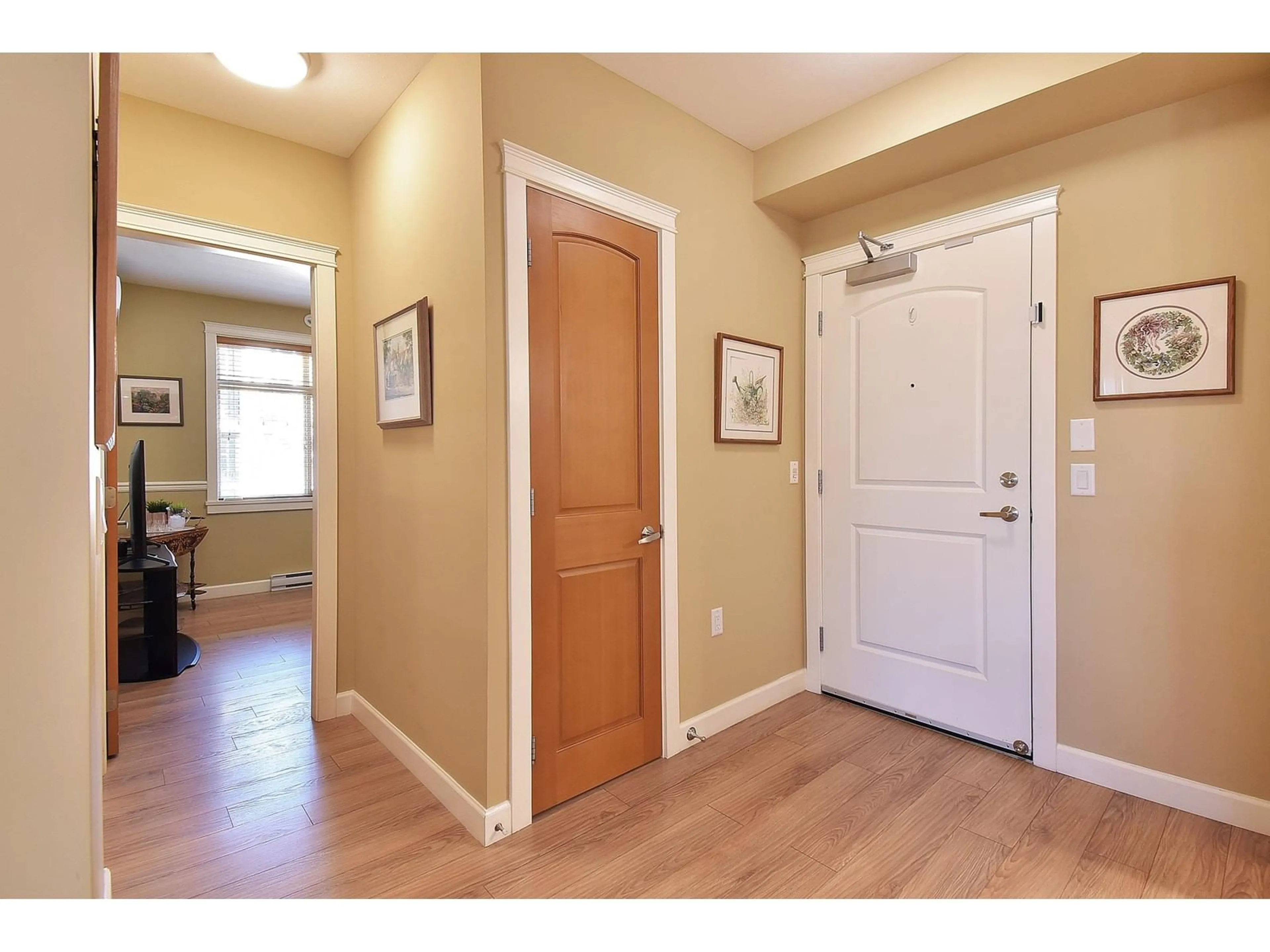 Indoor entryway for A402 - 8218 207A, Langley British Columbia V2Y0X9