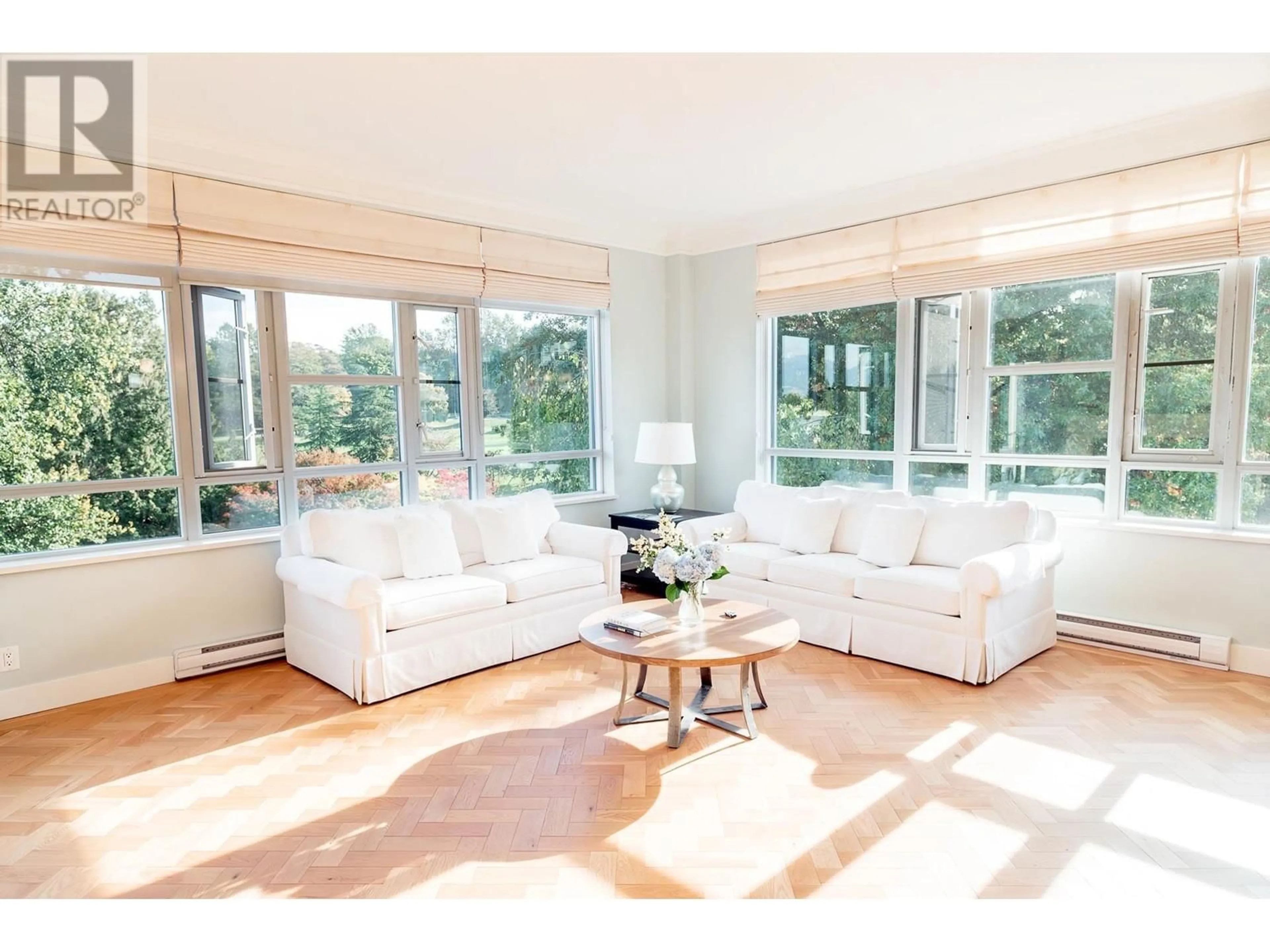 Living room with furniture, unknown for 501 - 4685 VALLEY DRIVE, Vancouver British Columbia V6J5M2