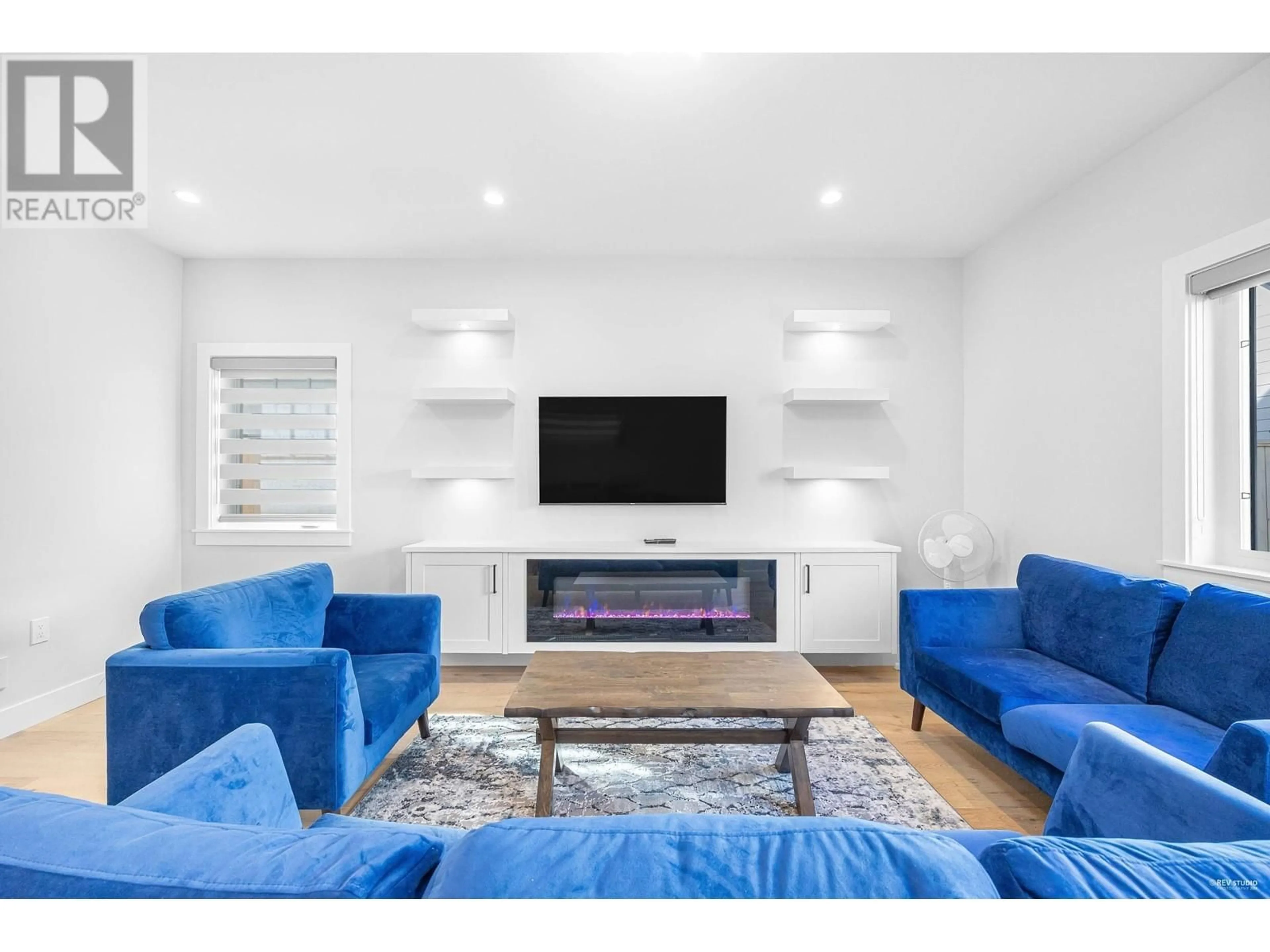 Home theater for 4911A 53 STREET, Delta British Columbia V4K2Z3