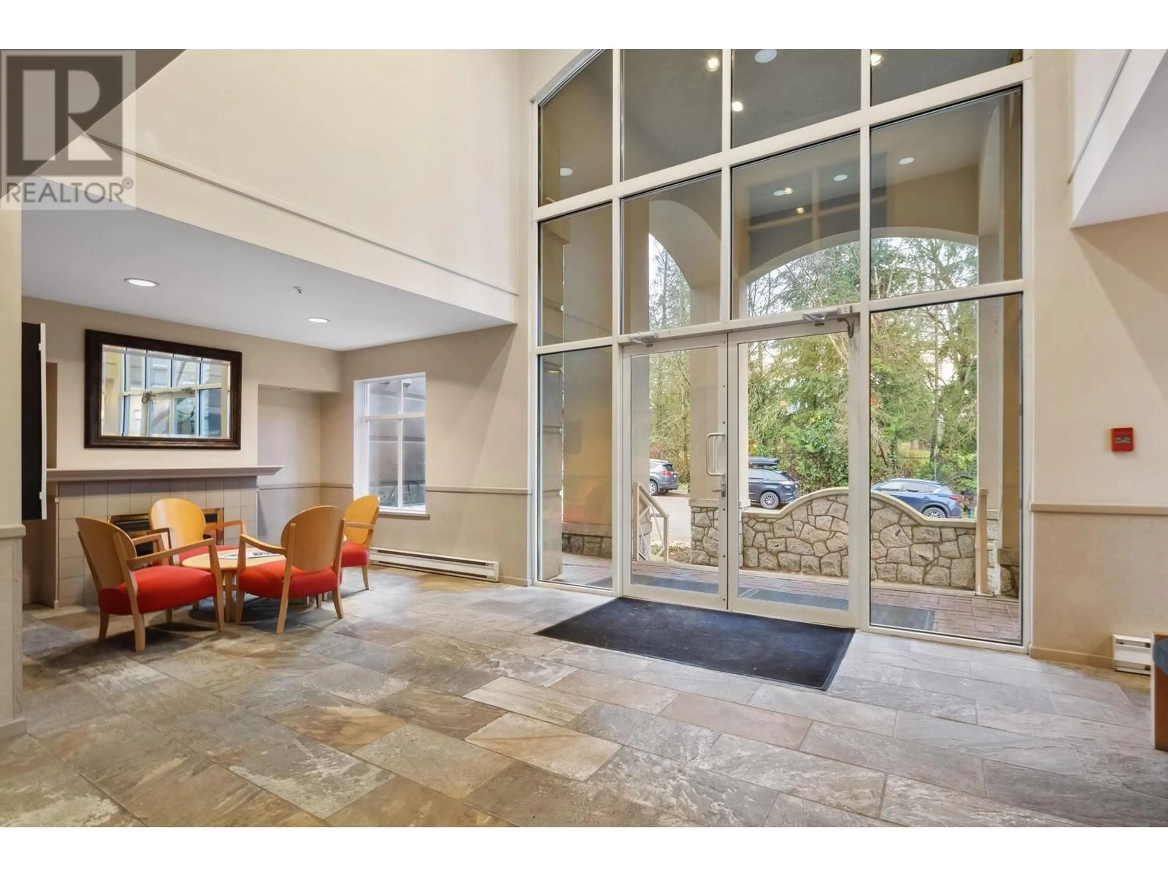 Indoor foyer for 201 - 630 ROCHE POINT DRIVE, North Vancouver British Columbia V7H3A1