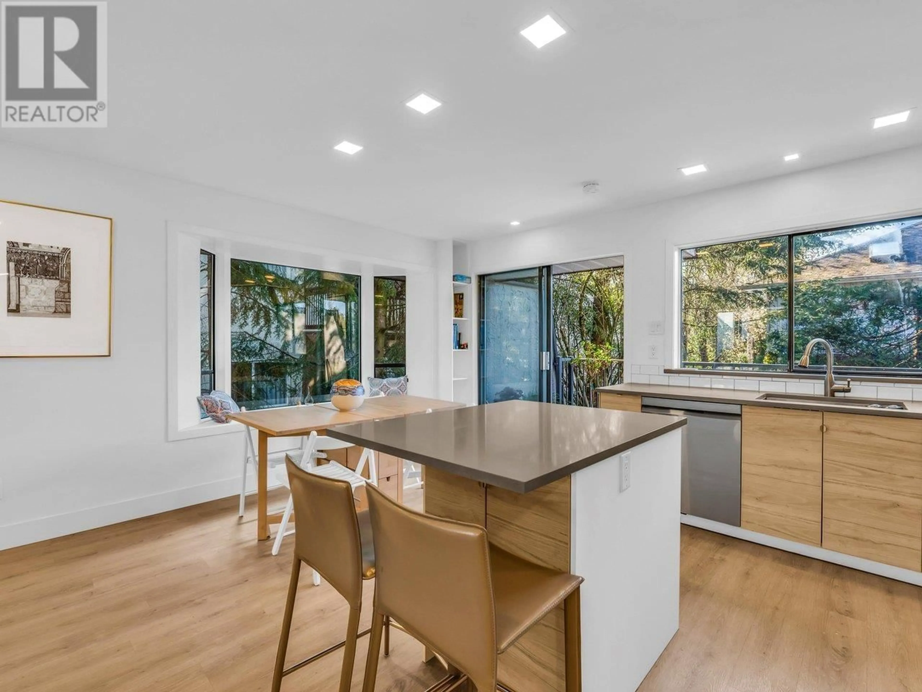 Open concept kitchen, unknown for 155 20TH STREET, North Vancouver British Columbia V7M1Y2