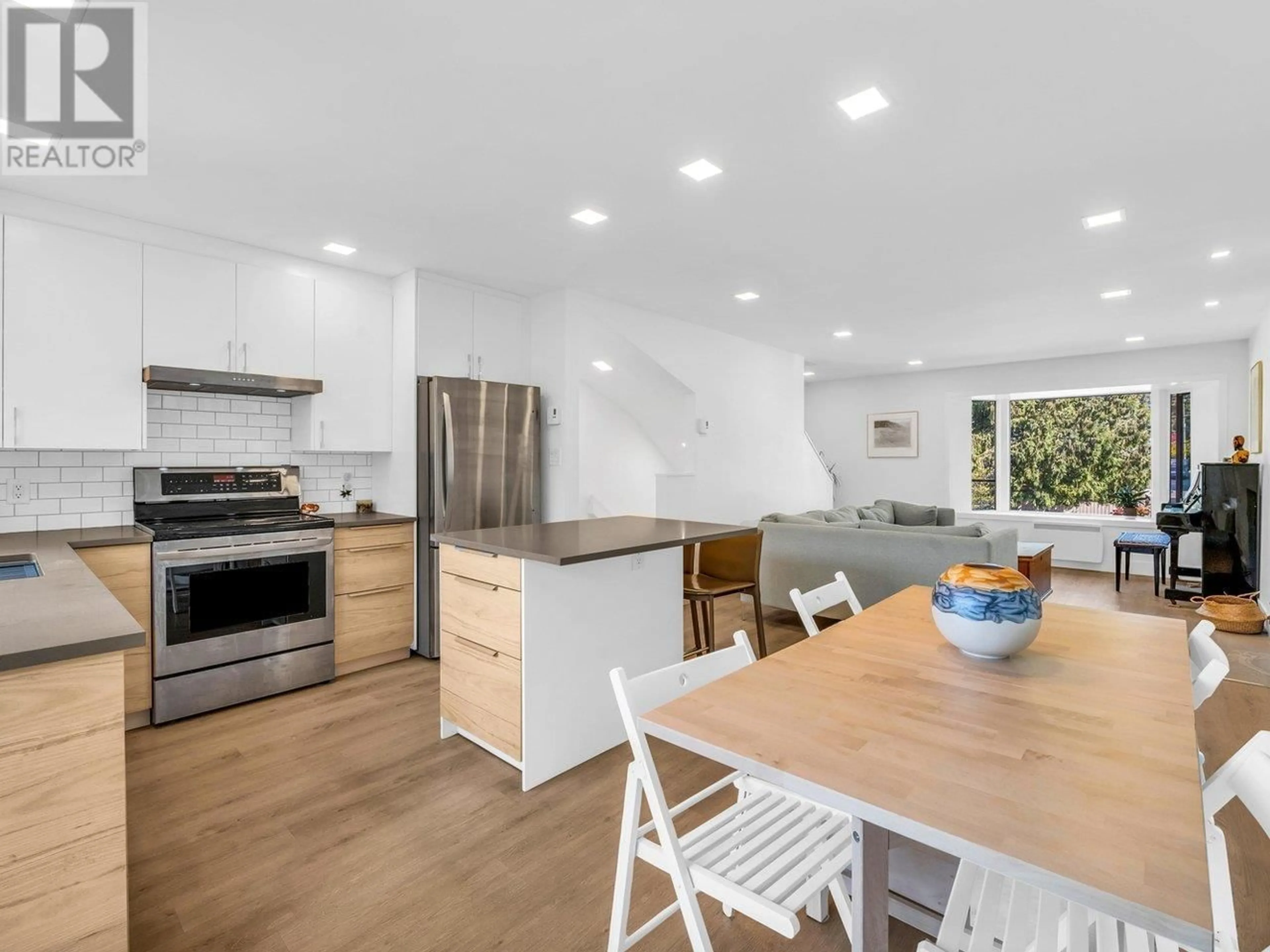 Open concept kitchen, unknown for 155 20TH STREET, North Vancouver British Columbia V7M1Y2