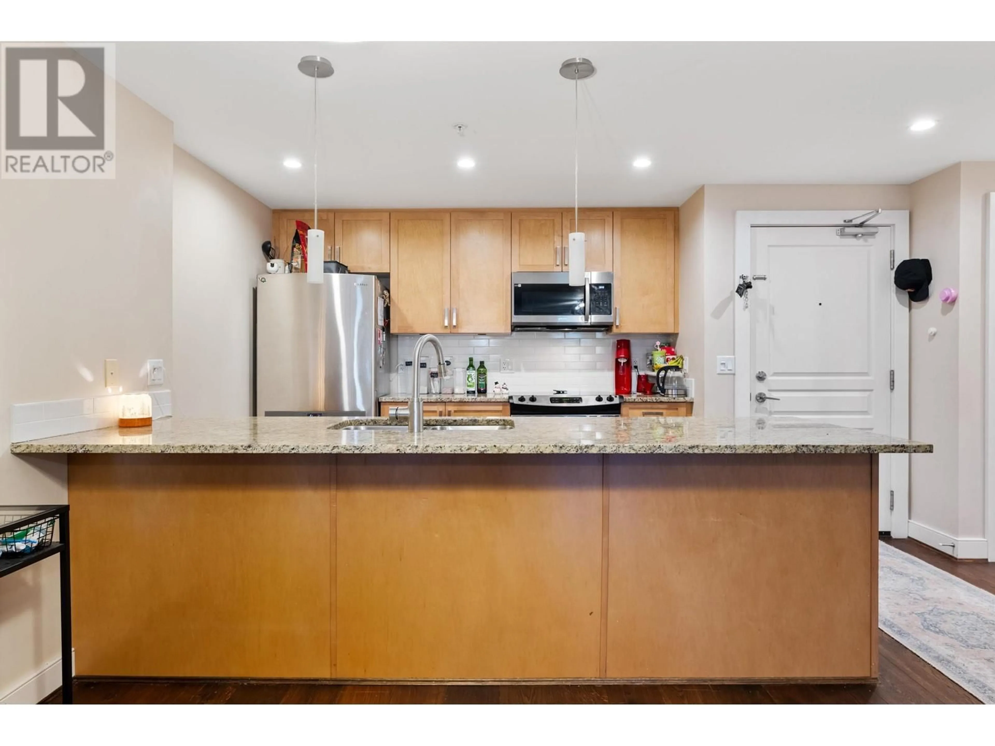 Standard kitchen, unknown for 208 - 5599 14B AVENUE, Delta British Columbia V4M0A3