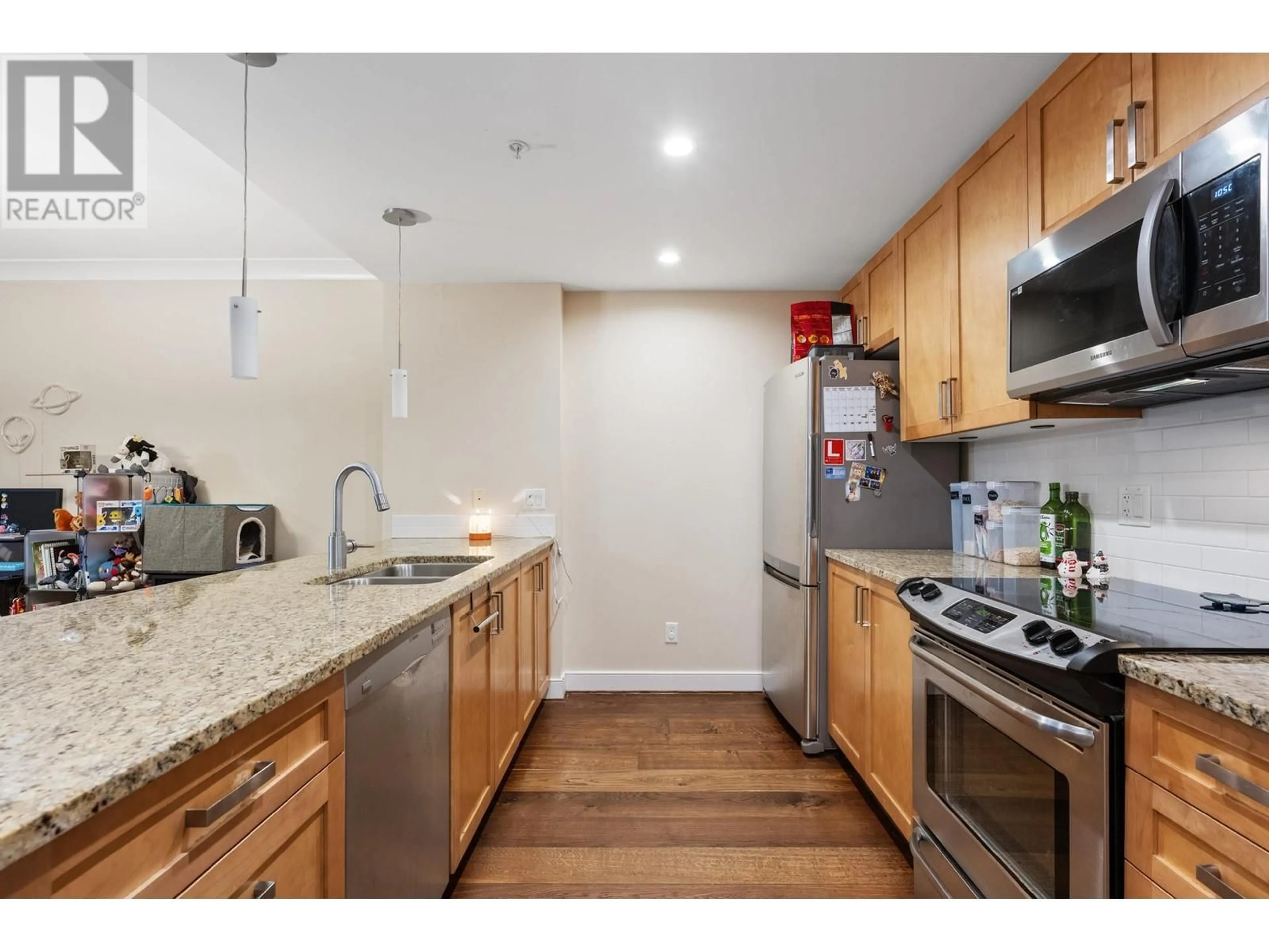 Standard kitchen, unknown for 208 - 5599 14B AVENUE, Delta British Columbia V4M0A3