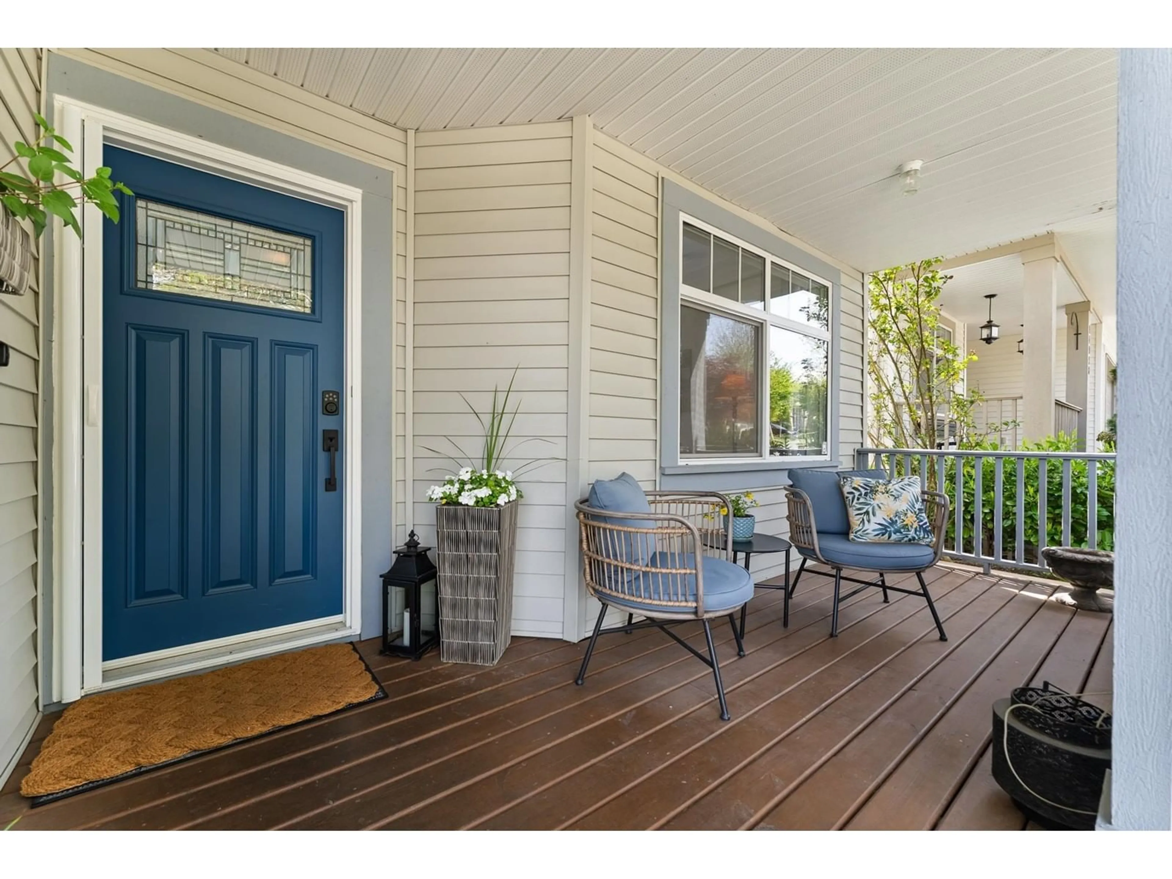 Indoor entryway for 14926 59, Surrey British Columbia V3S3W8