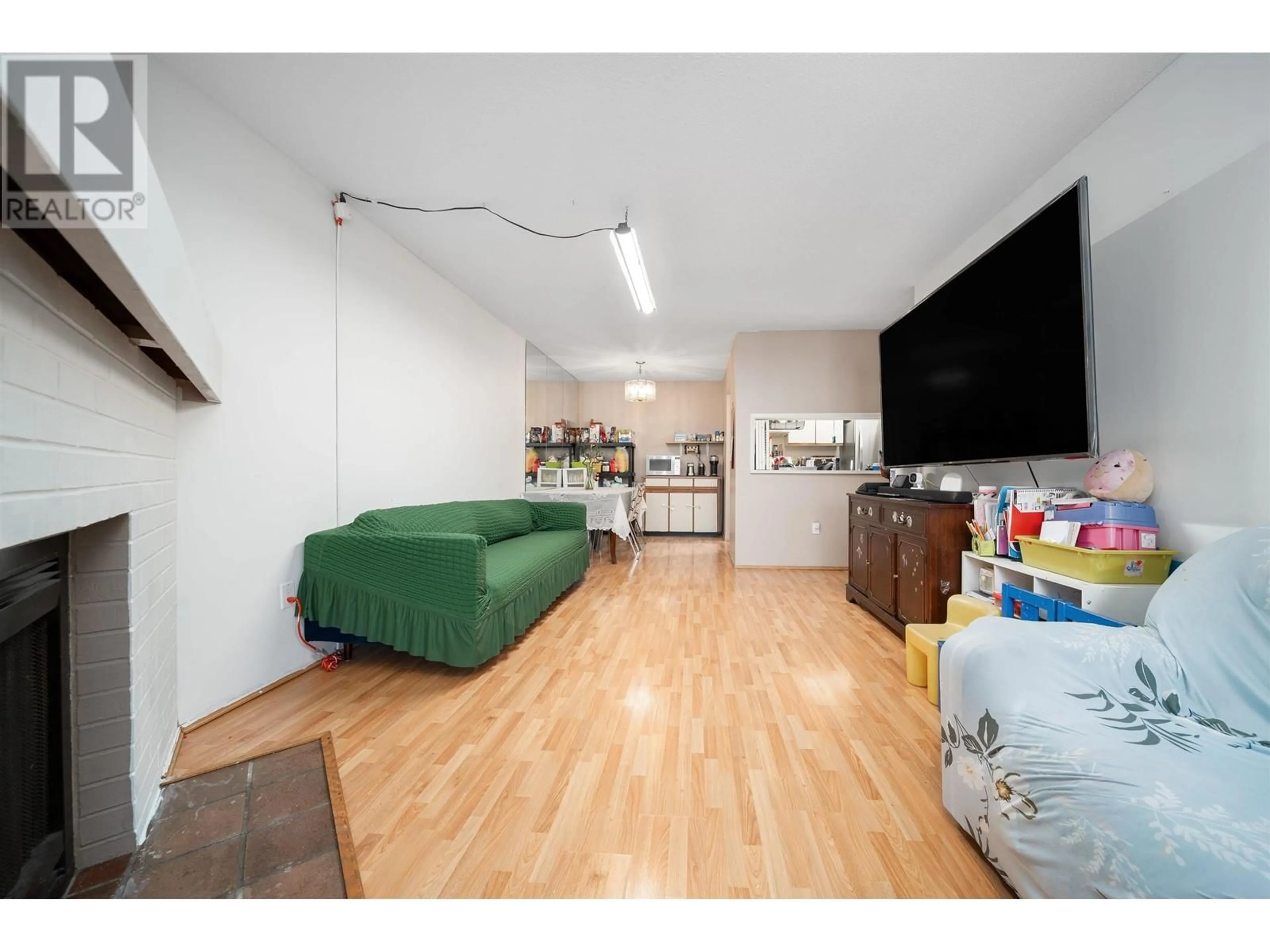 A pic of a room for 305 - 7511 MINORU BOULEVARD, Richmond British Columbia V6Y1Z3