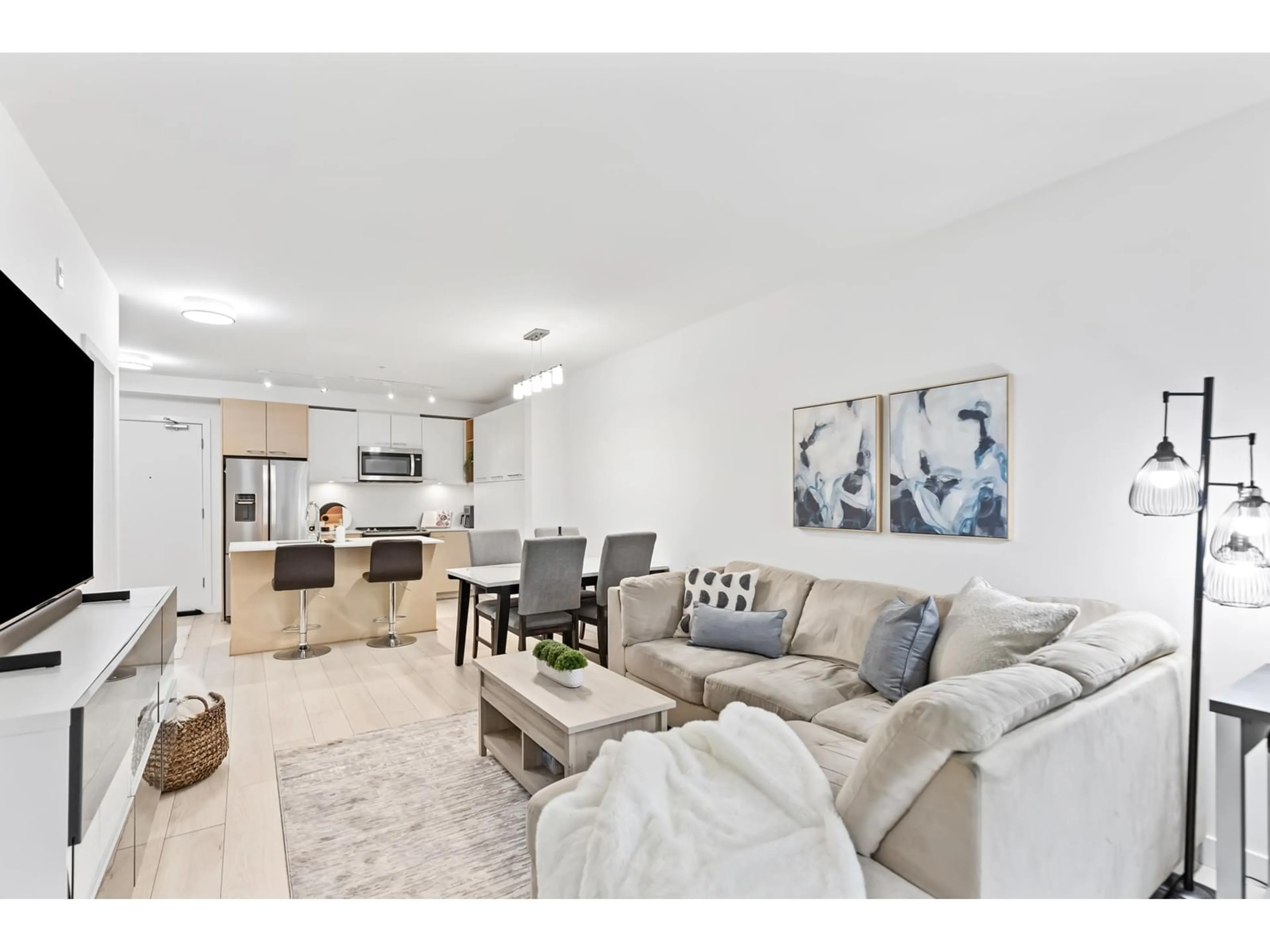 Living room with furniture, unknown for 311 - 13963 105, Surrey British Columbia V3T0M9