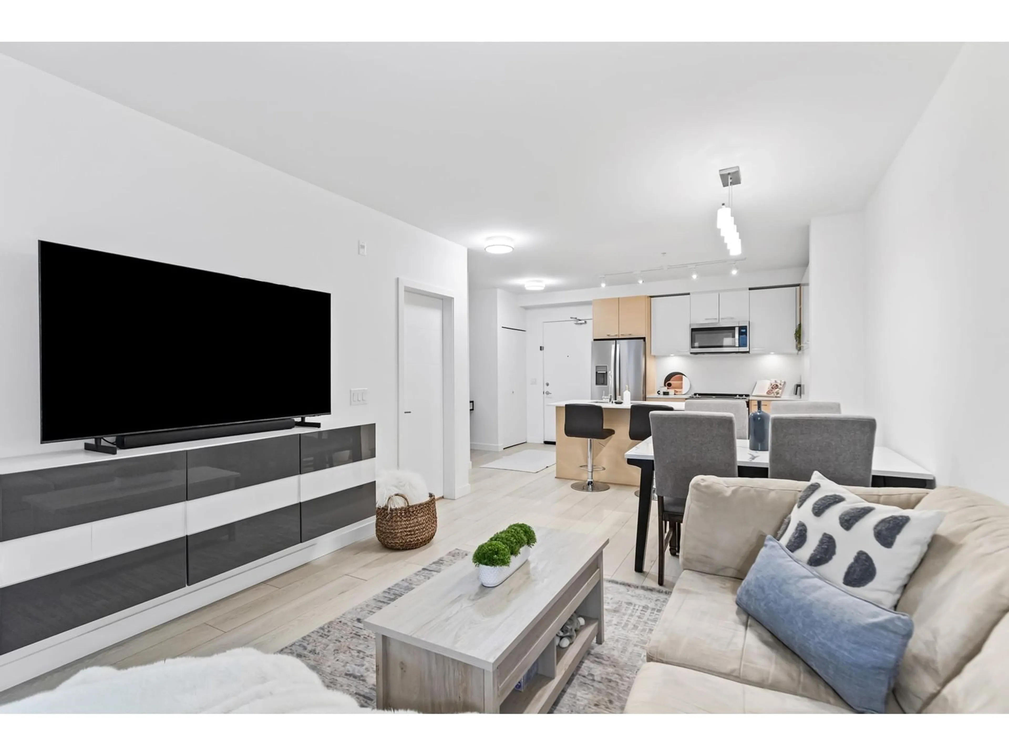 Living room with furniture, unknown for 311 - 13963 105, Surrey British Columbia V3T0M9