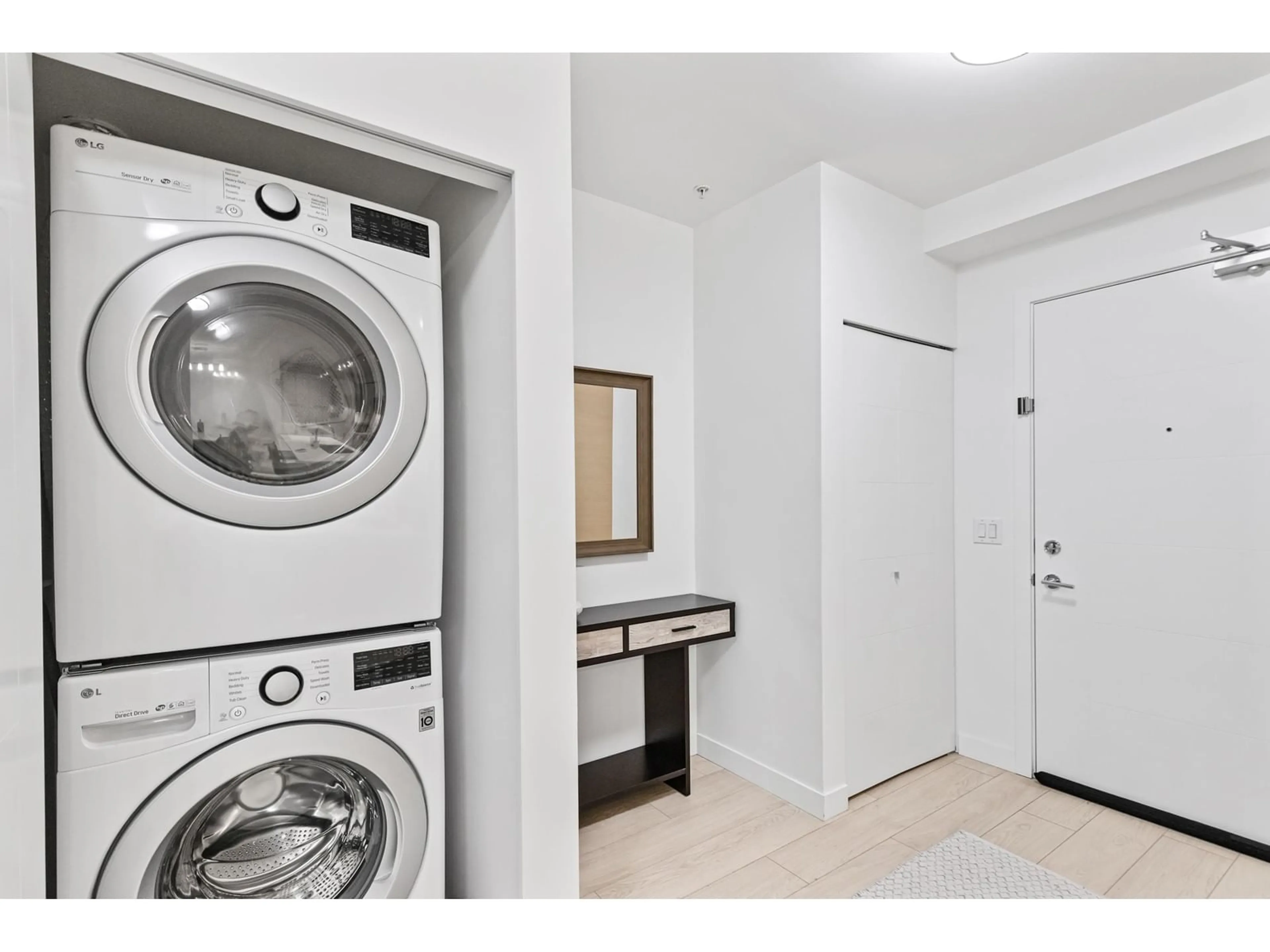 Laundry room for 311 - 13963 105, Surrey British Columbia V3T0M9