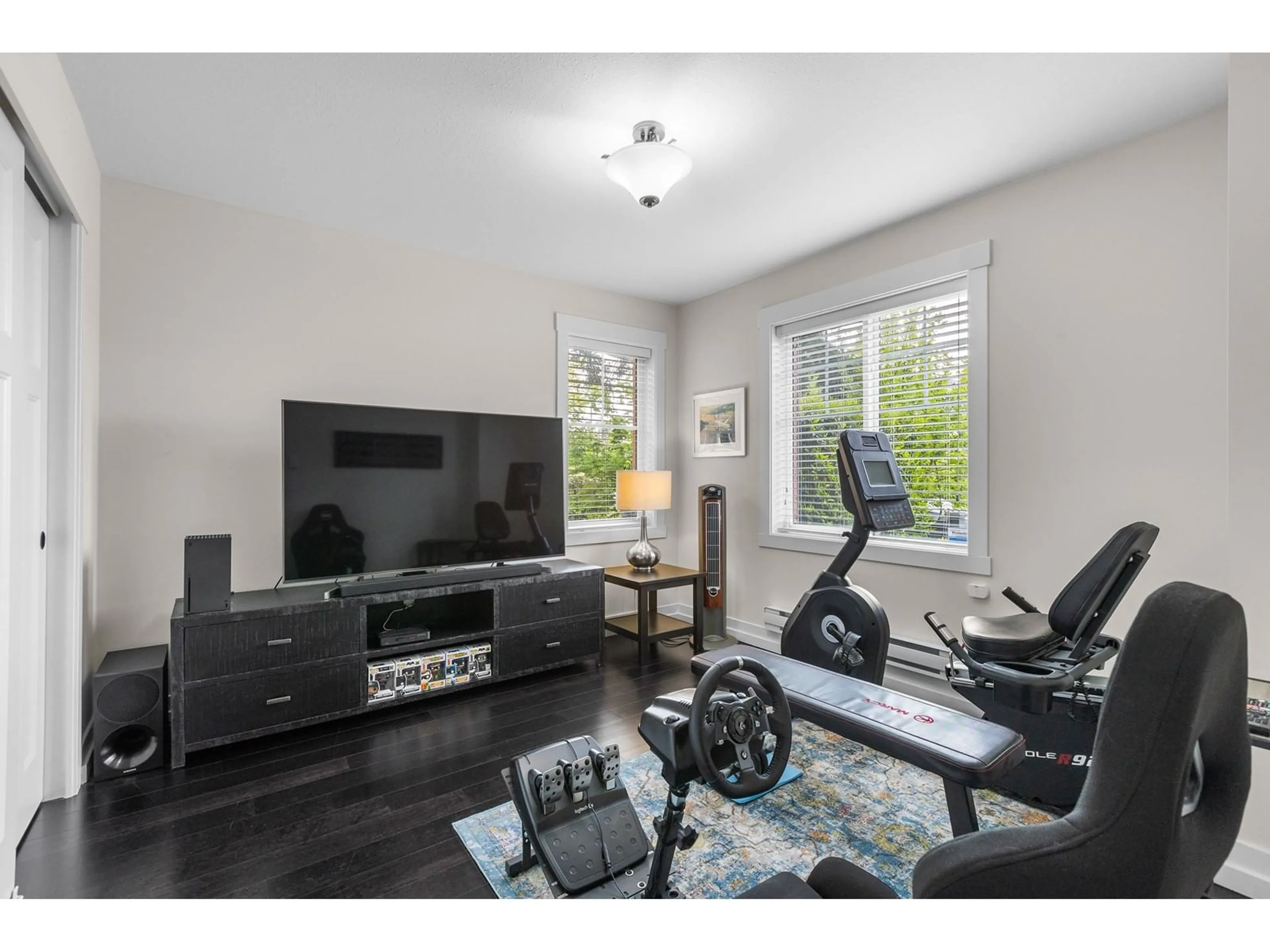 Living room with furniture, wood/laminate floor for 29 - 16458 23A, Surrey British Columbia V3Z0L9
