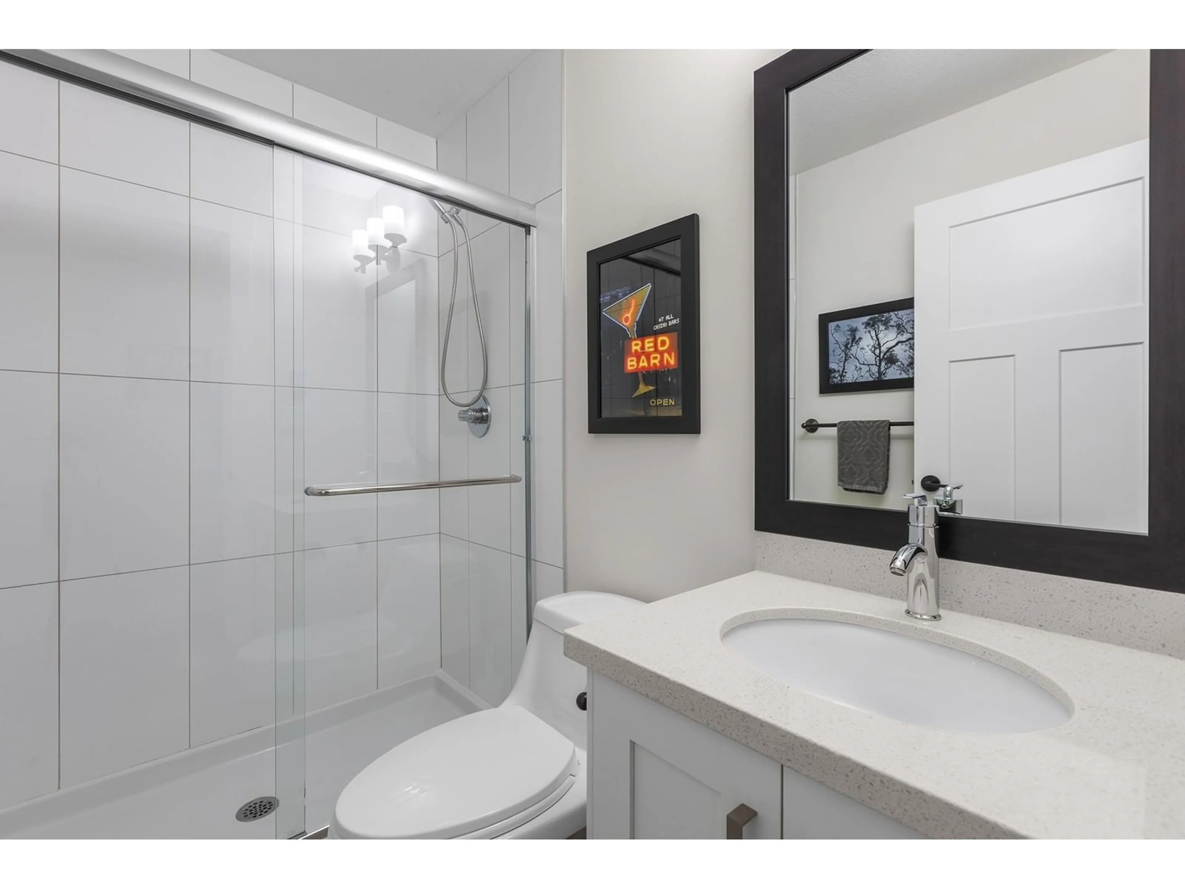 Standard bathroom, ceramic/tile floor for 29 - 16458 23A, Surrey British Columbia V3Z0L9