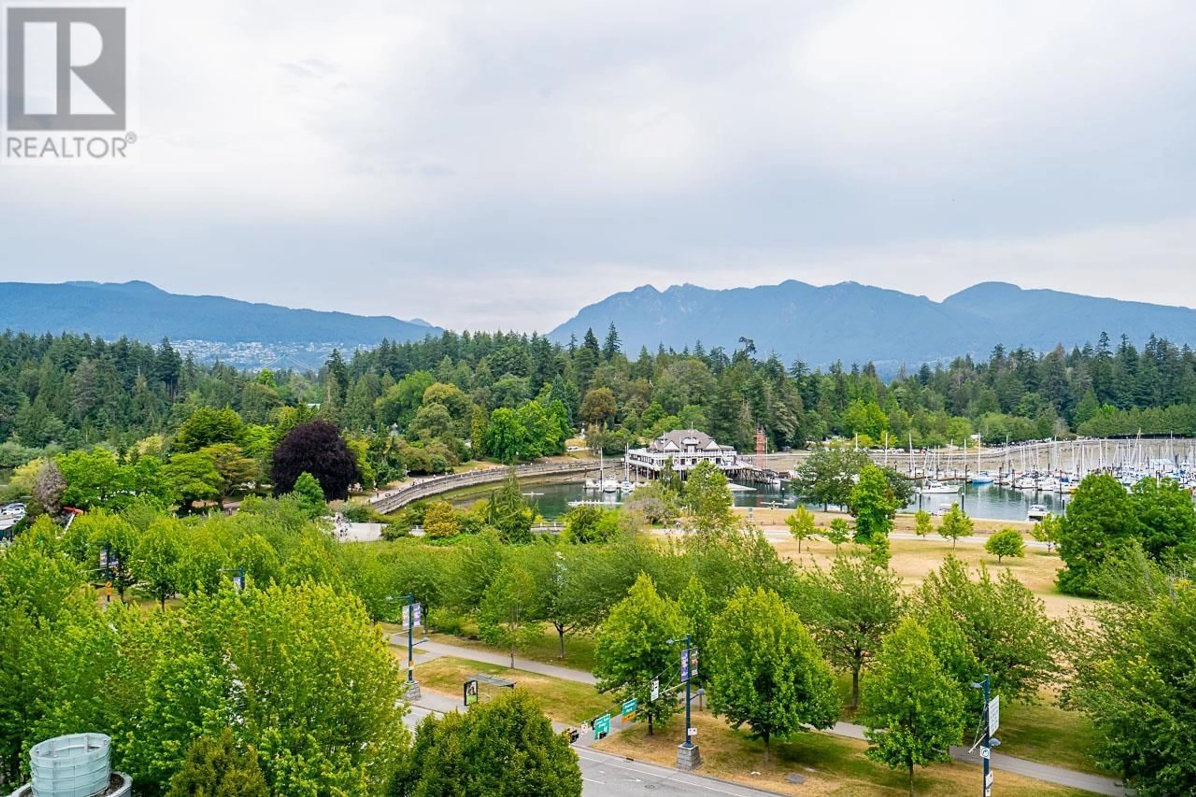 A pic from outside/outdoor area/front of a property/back of a property/a pic from drone, mountain view for 1010 - 1889 ALBERNI STREET, Vancouver British Columbia V6G3G7