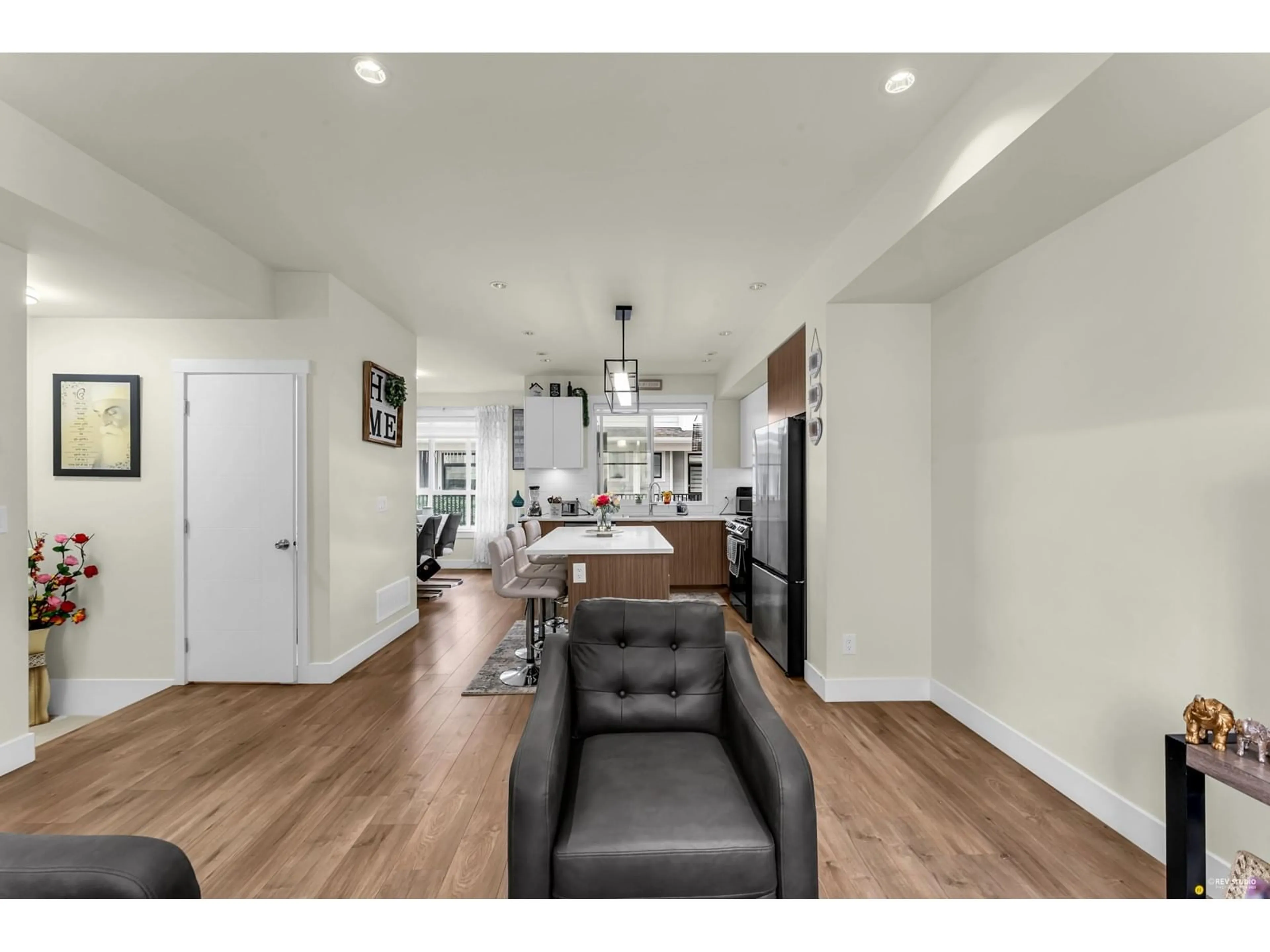 Open concept kitchen, unknown for 17 - 11556 72A, Delta British Columbia V4C1A9