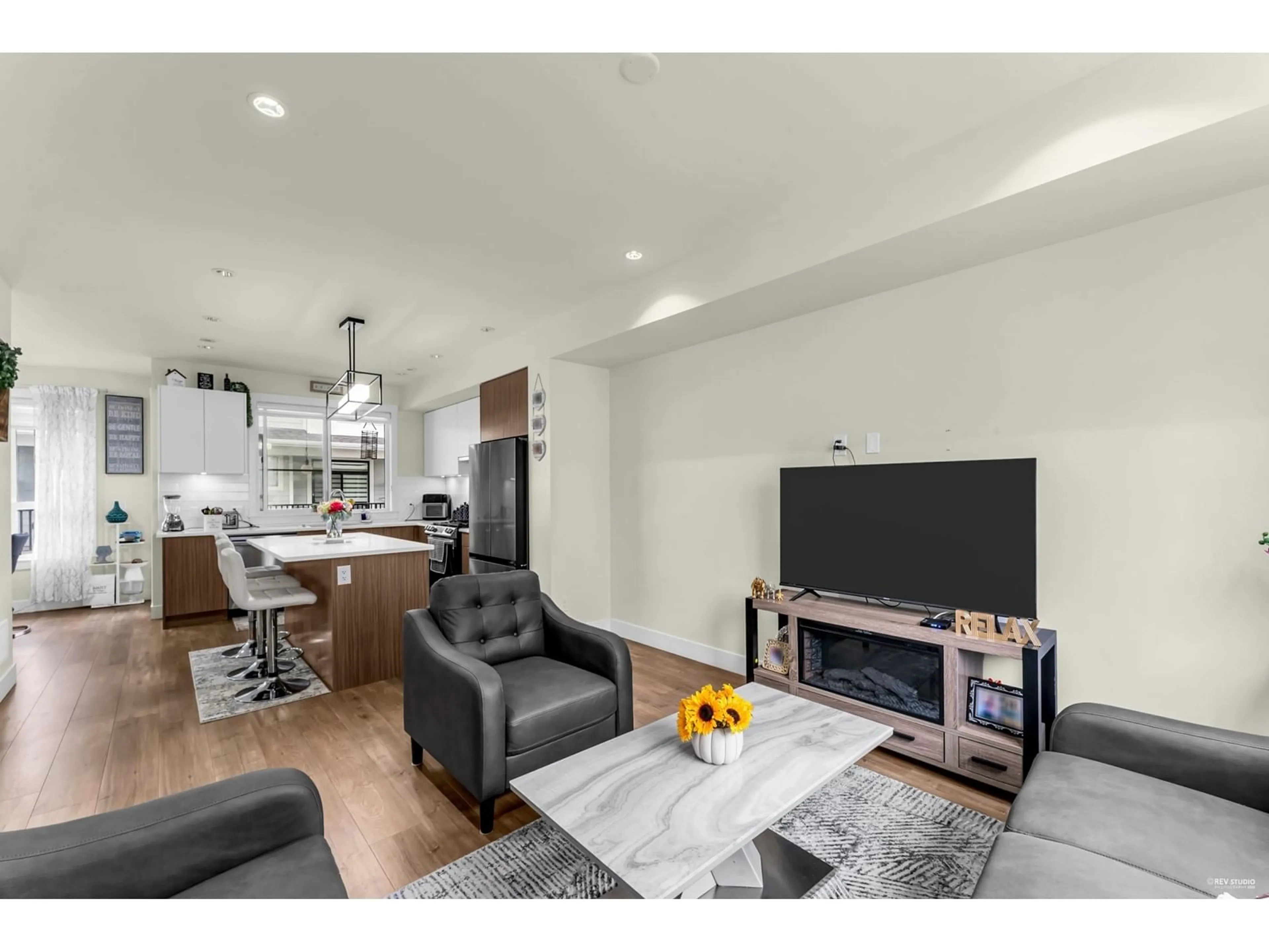 Open concept kitchen, unknown for 17 - 11556 72A, Delta British Columbia V4C1A9
