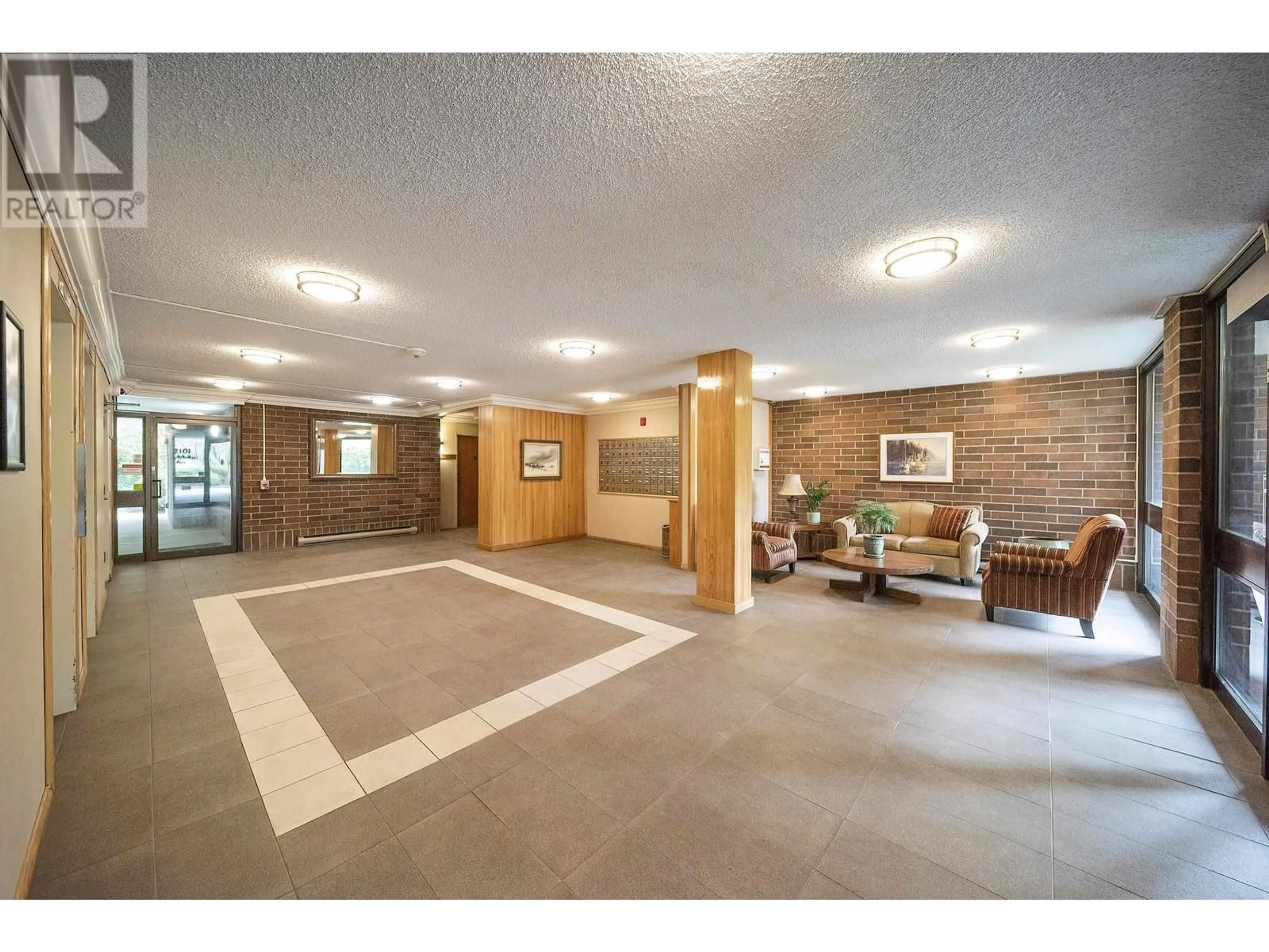 Lobby for 510 - 2101 MCMULLEN AVENUE, Vancouver British Columbia V6L3B4