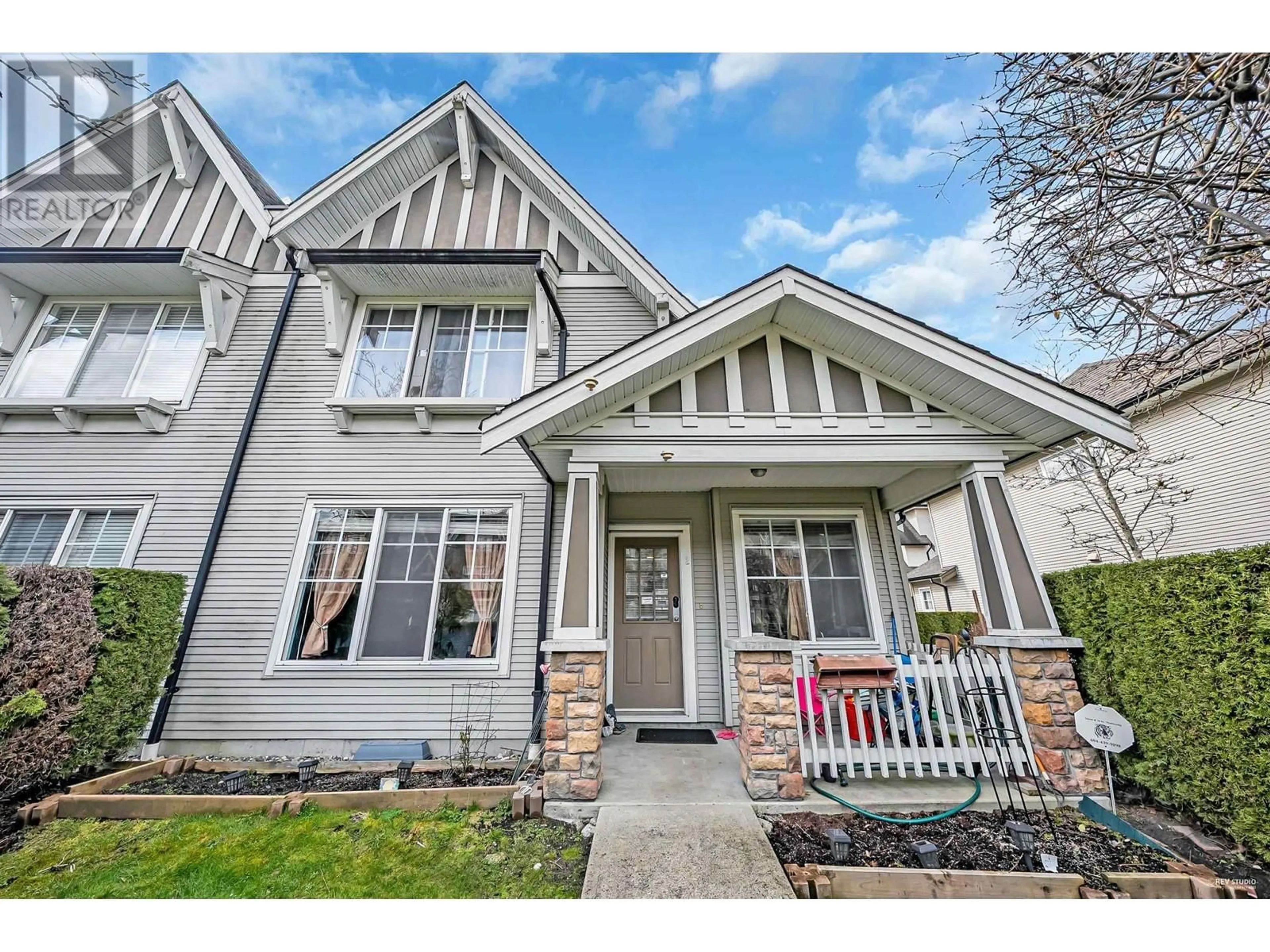 Home with vinyl exterior material, street for 2 - 7233 HEATHER STREET, Richmond British Columbia V6Y4J8