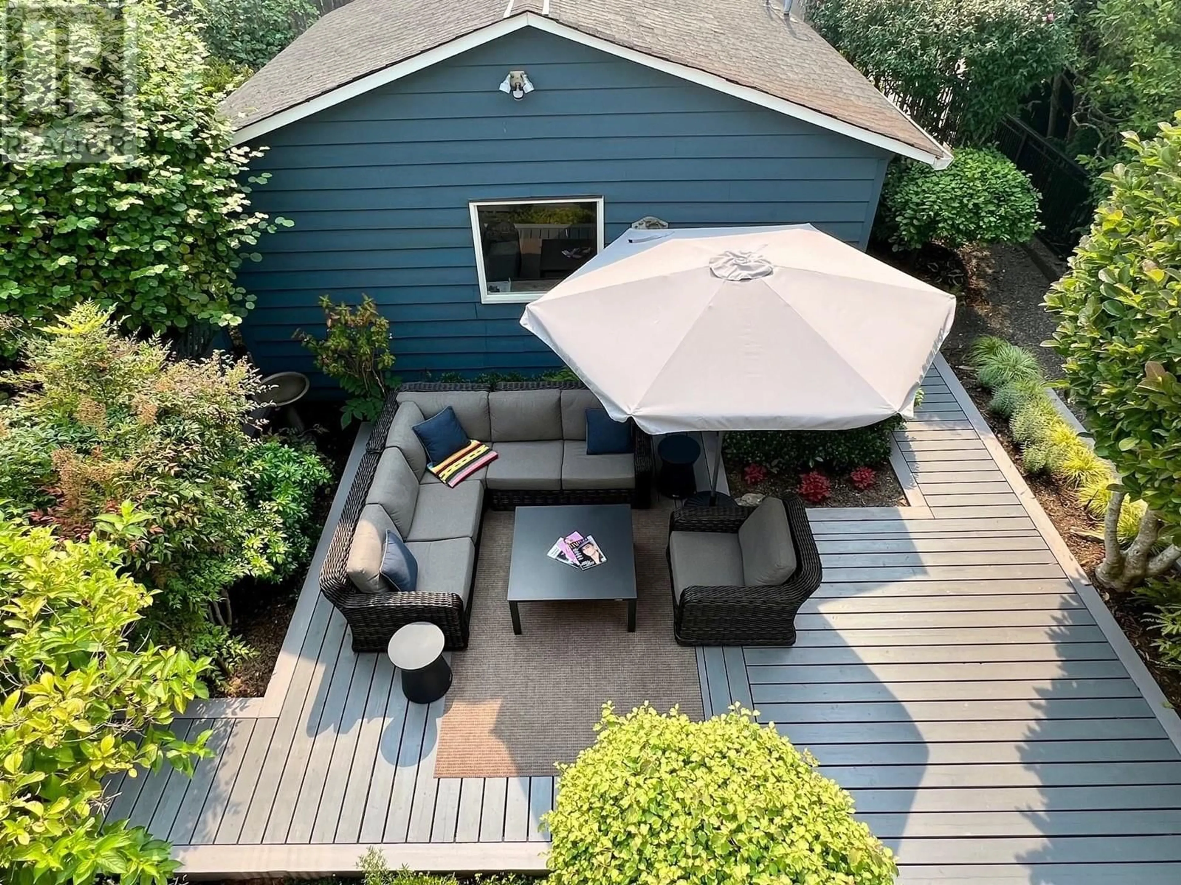 Patio, street for 3248 2ND AVENUE, Vancouver British Columbia V6K1K8