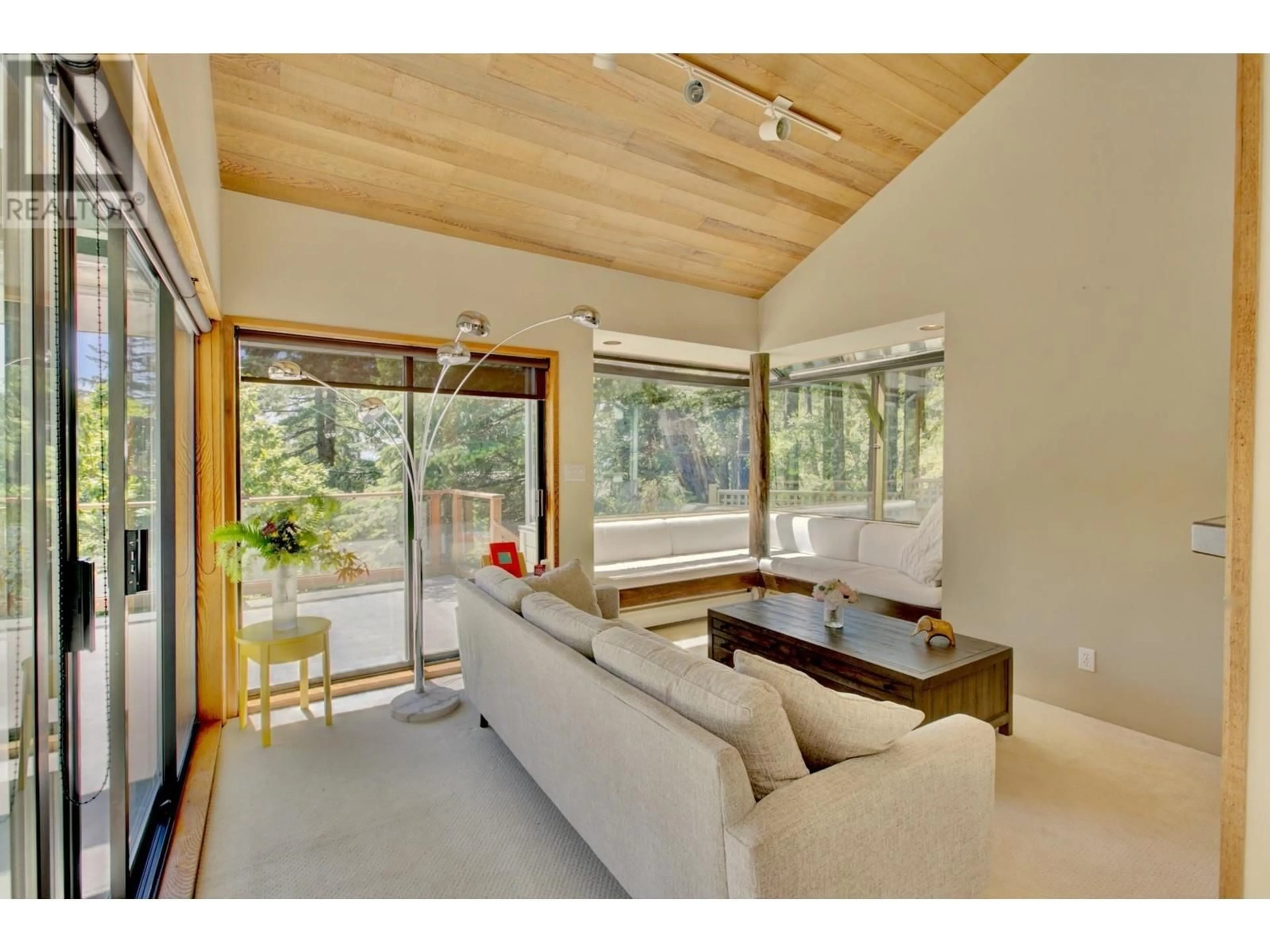 Living room with furniture, unknown for 6975 MARINE DRIVE, West Vancouver British Columbia V7W2T4
