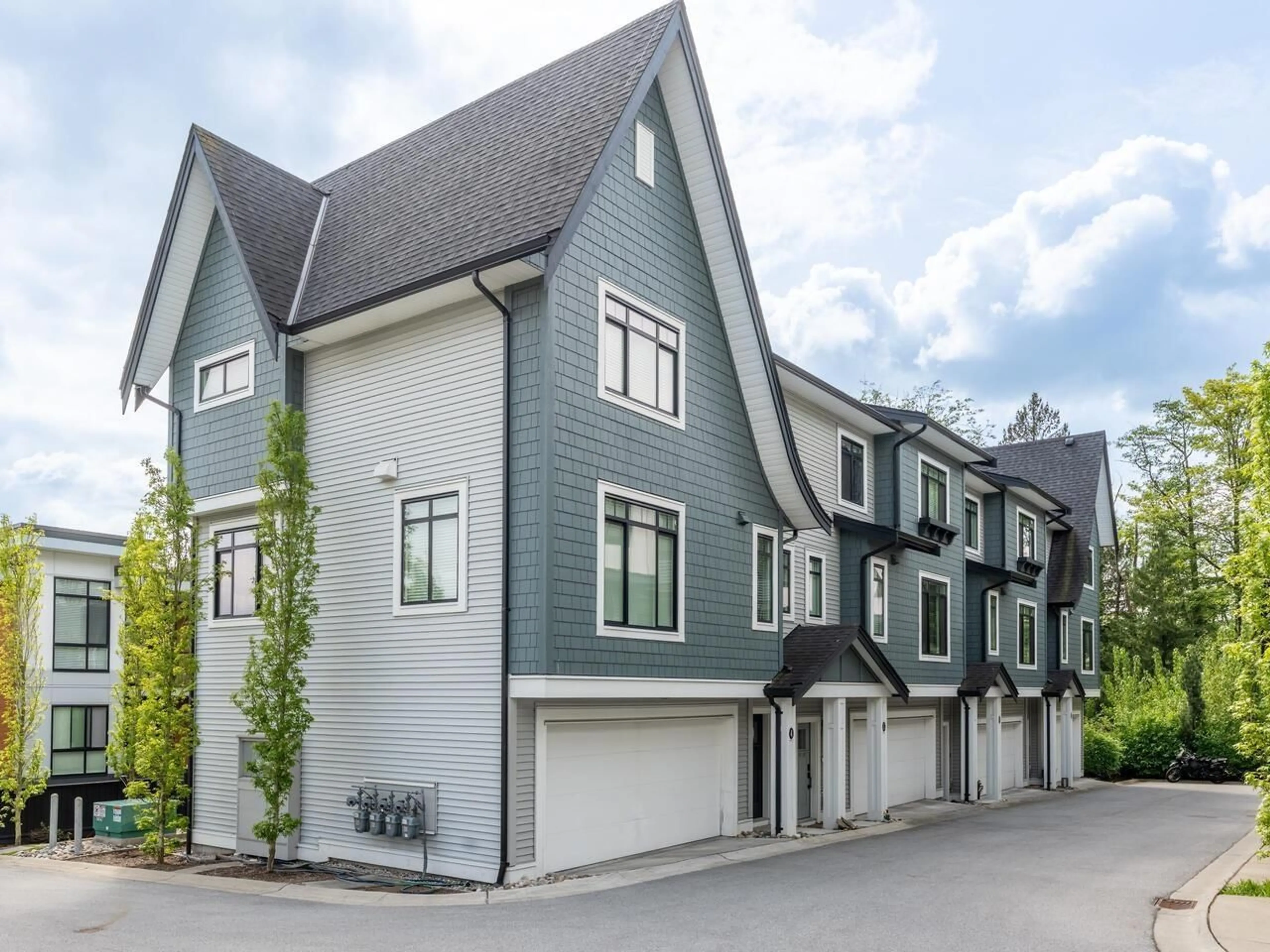 Home with vinyl exterior material, street for 7 - 6897 201, Langley British Columbia V2Y0Z3