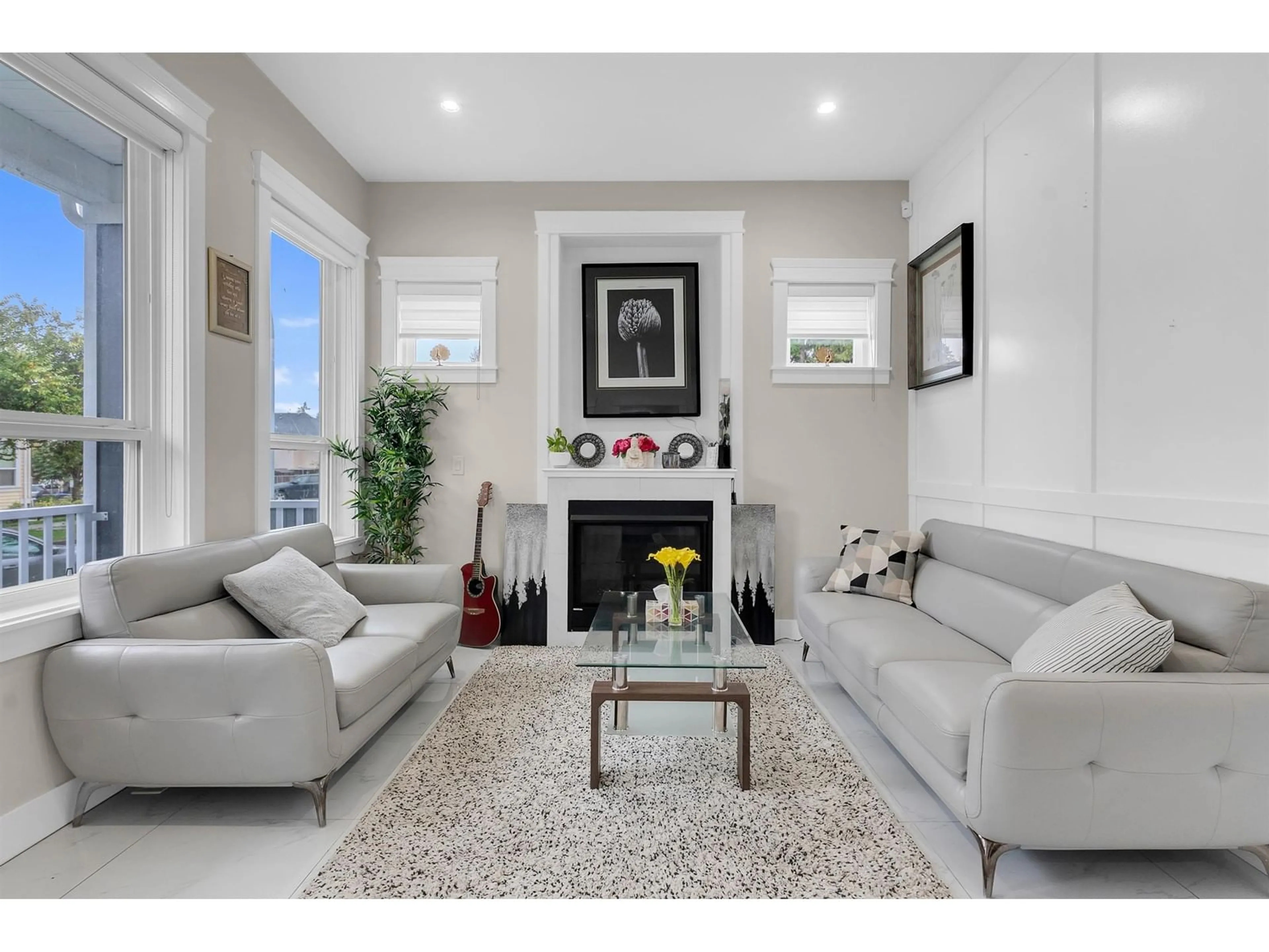 Living room with furniture, unknown for 13025 59A, Surrey British Columbia V3X0G5