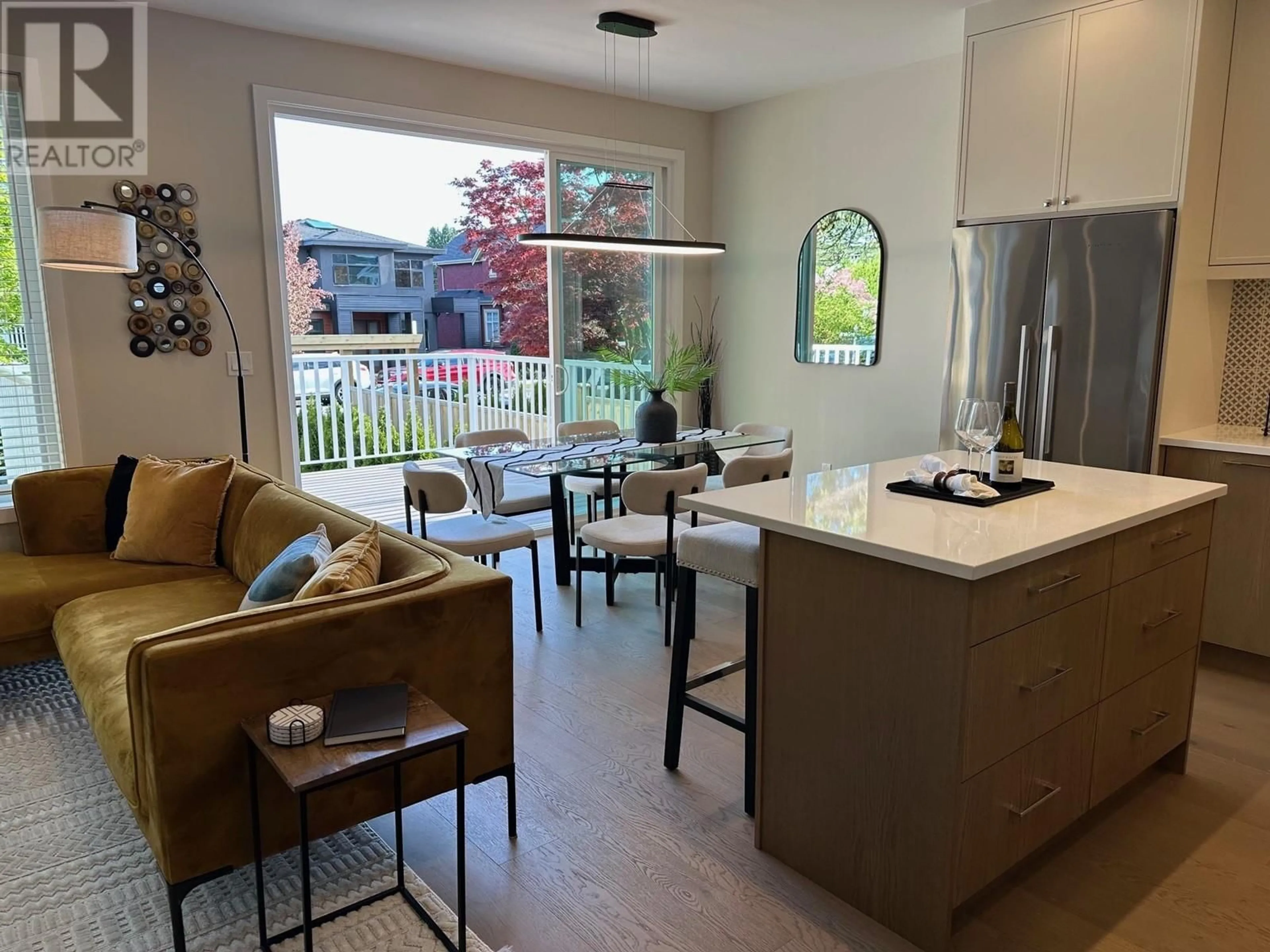 Open concept kitchen, unknown for 346 17TH STREET, North Vancouver British Columbia V7L2V9