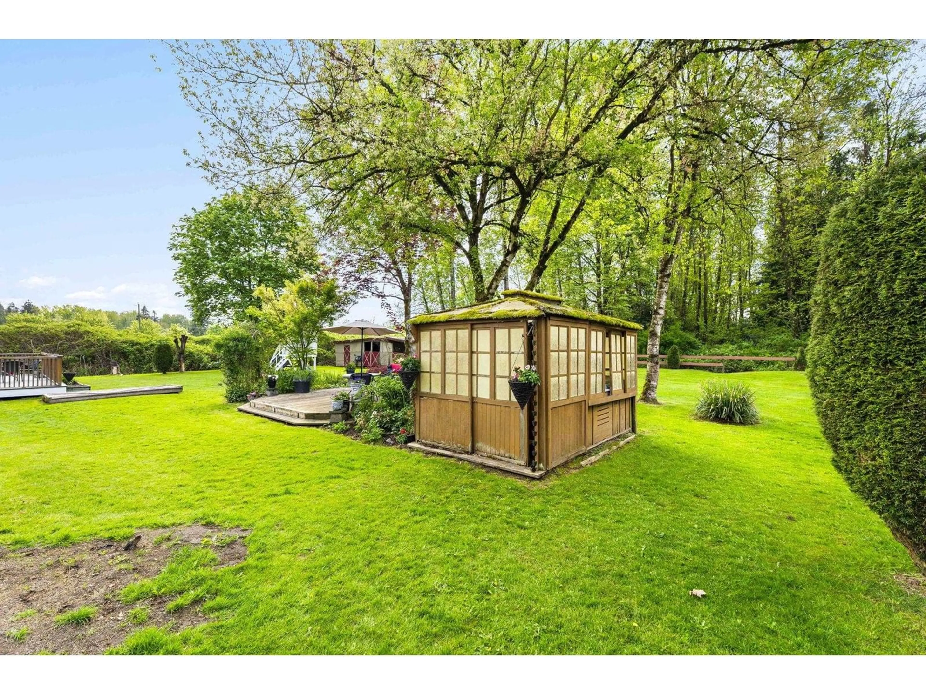 Shed for 24960 ROBERTSON, Langley British Columbia V4W1W9