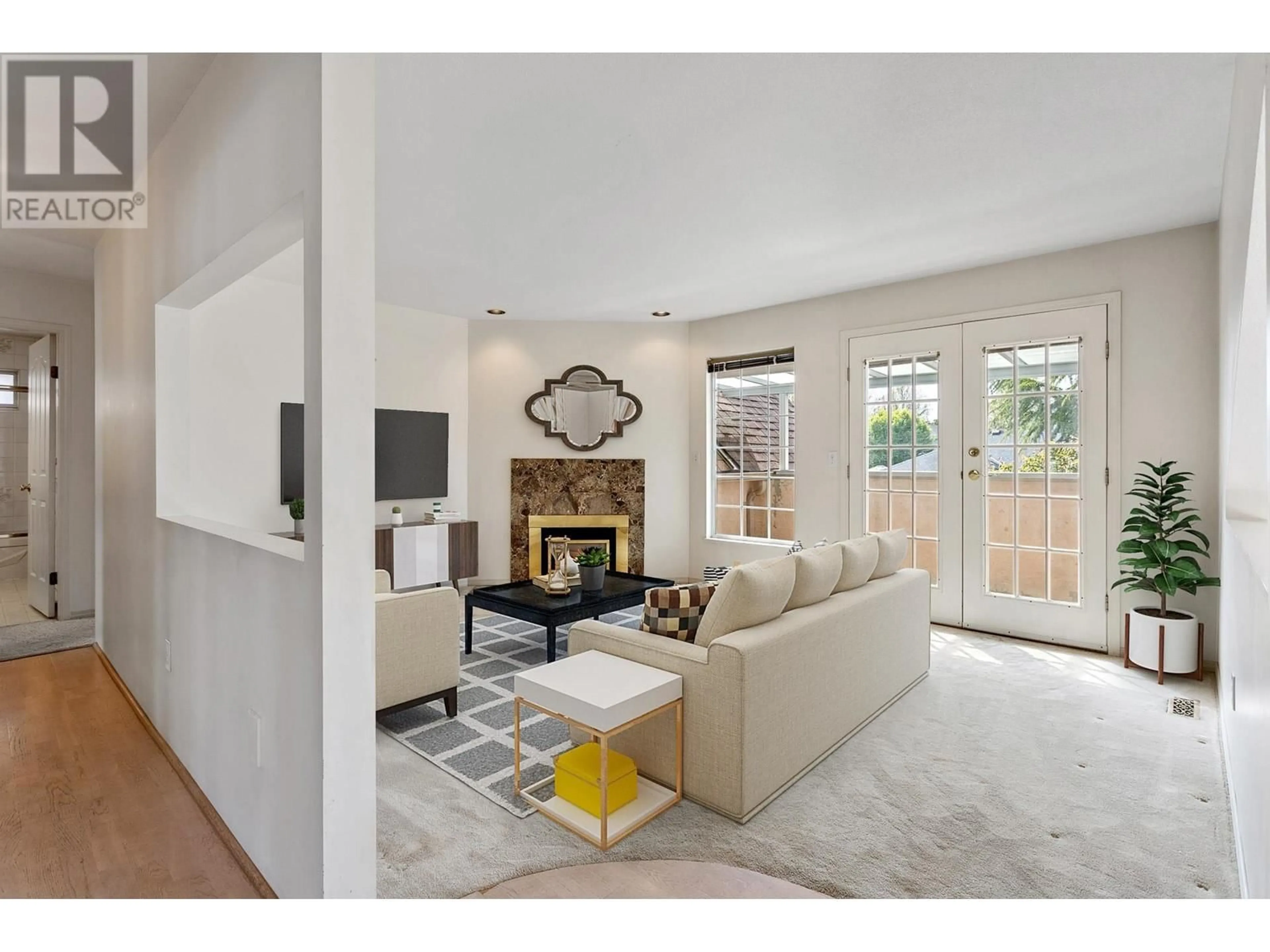 Living room with furniture, unknown for 2527 COLONIAL DRIVE, Port Coquitlam British Columbia V3C5X3