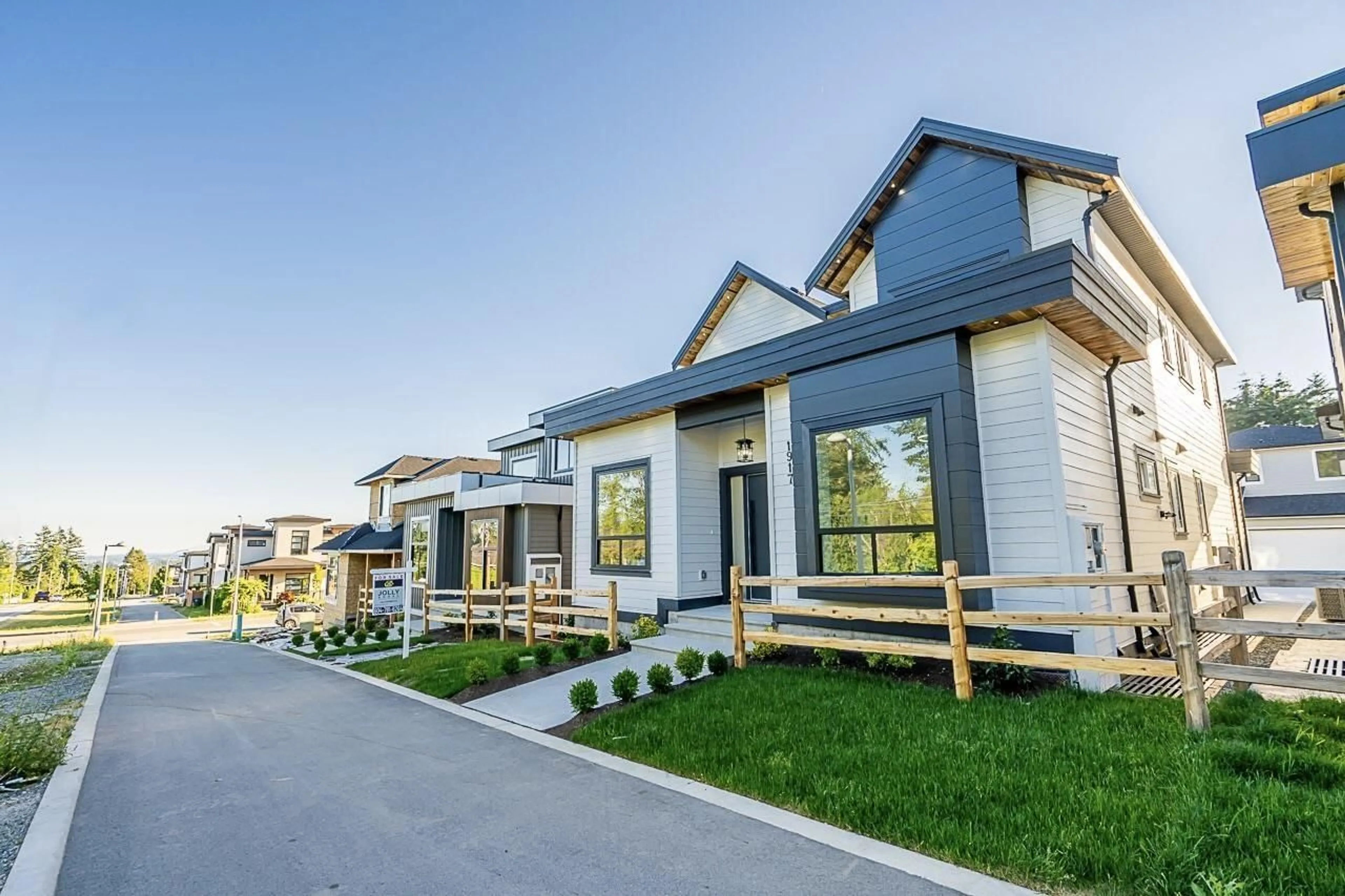Home with vinyl exterior material, street for 1917 168, Surrey British Columbia V3Z1A2