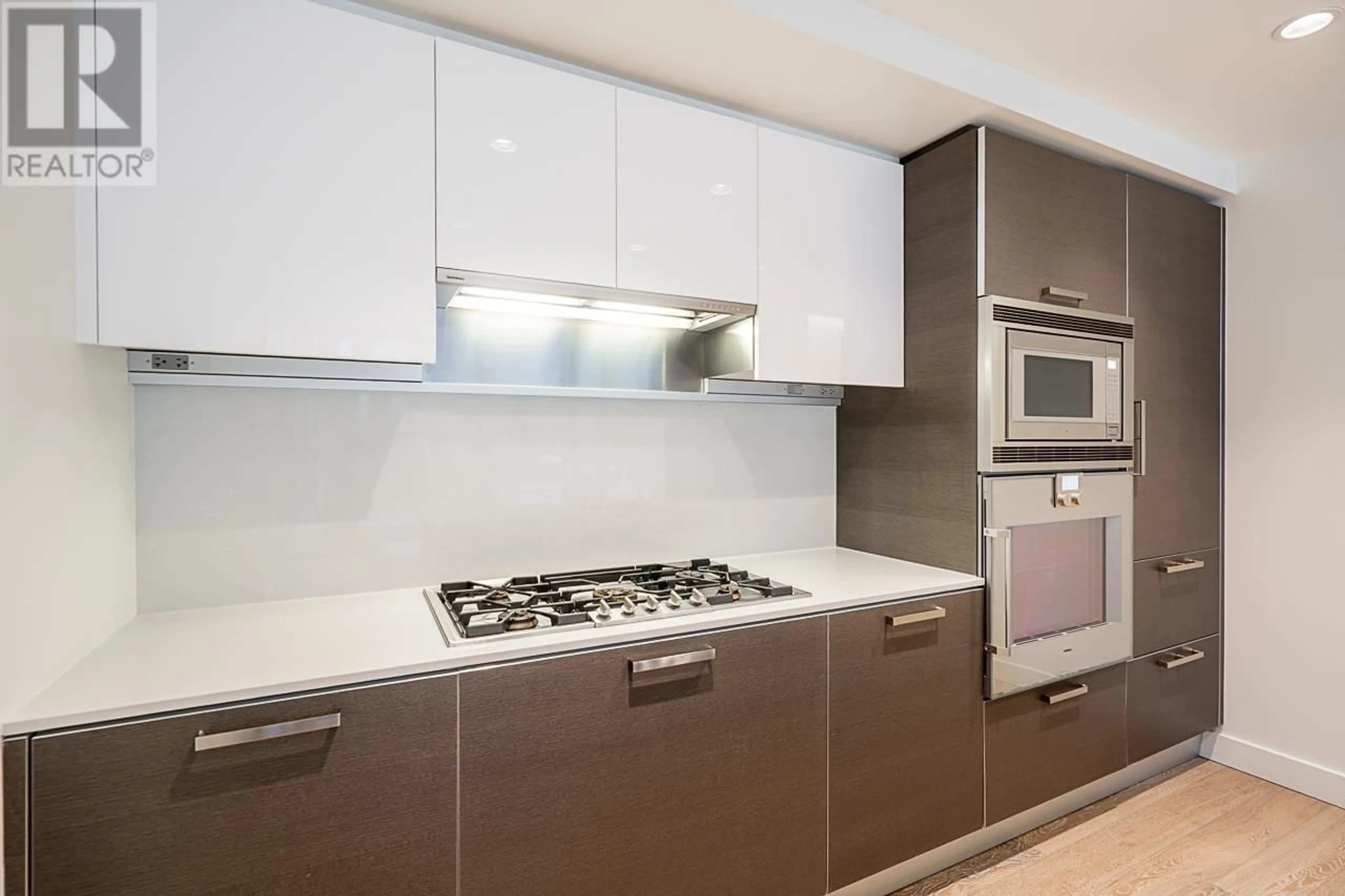 Standard kitchen, unknown for 203 - 1409 PENDER STREET, Vancouver British Columbia V6G2S3