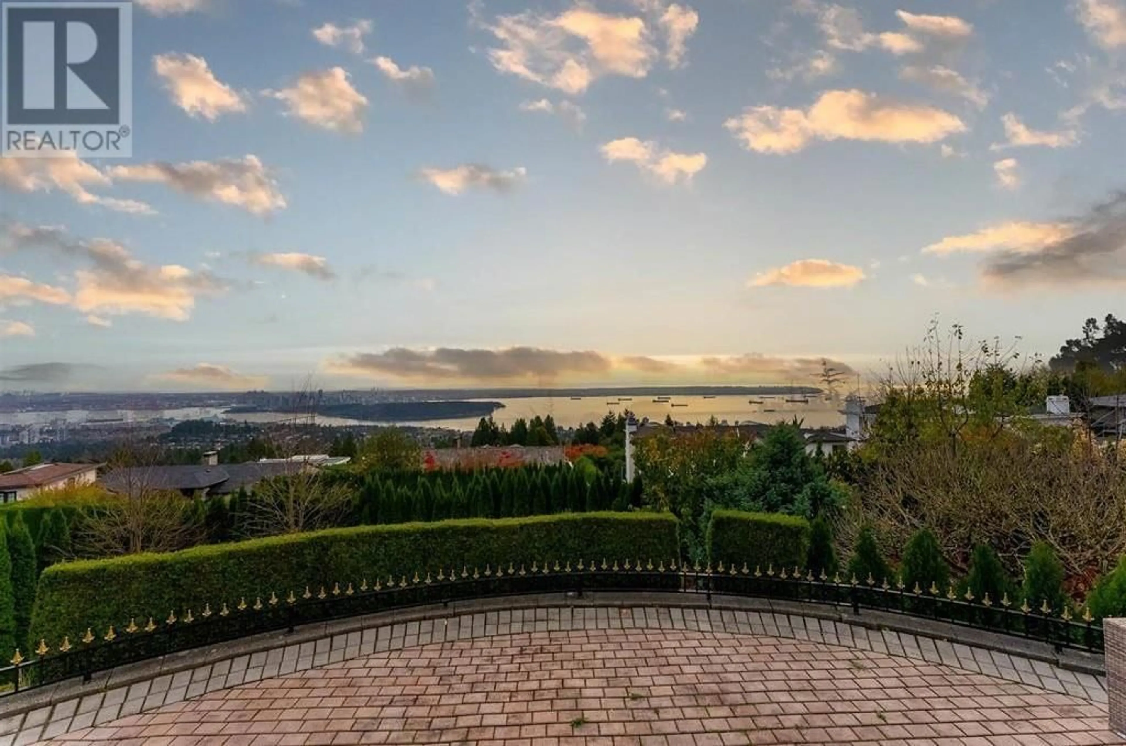 Patio, water/lake/river/ocean view for 1409 CHARTWELL DRIVE, West Vancouver British Columbia V7S2R7