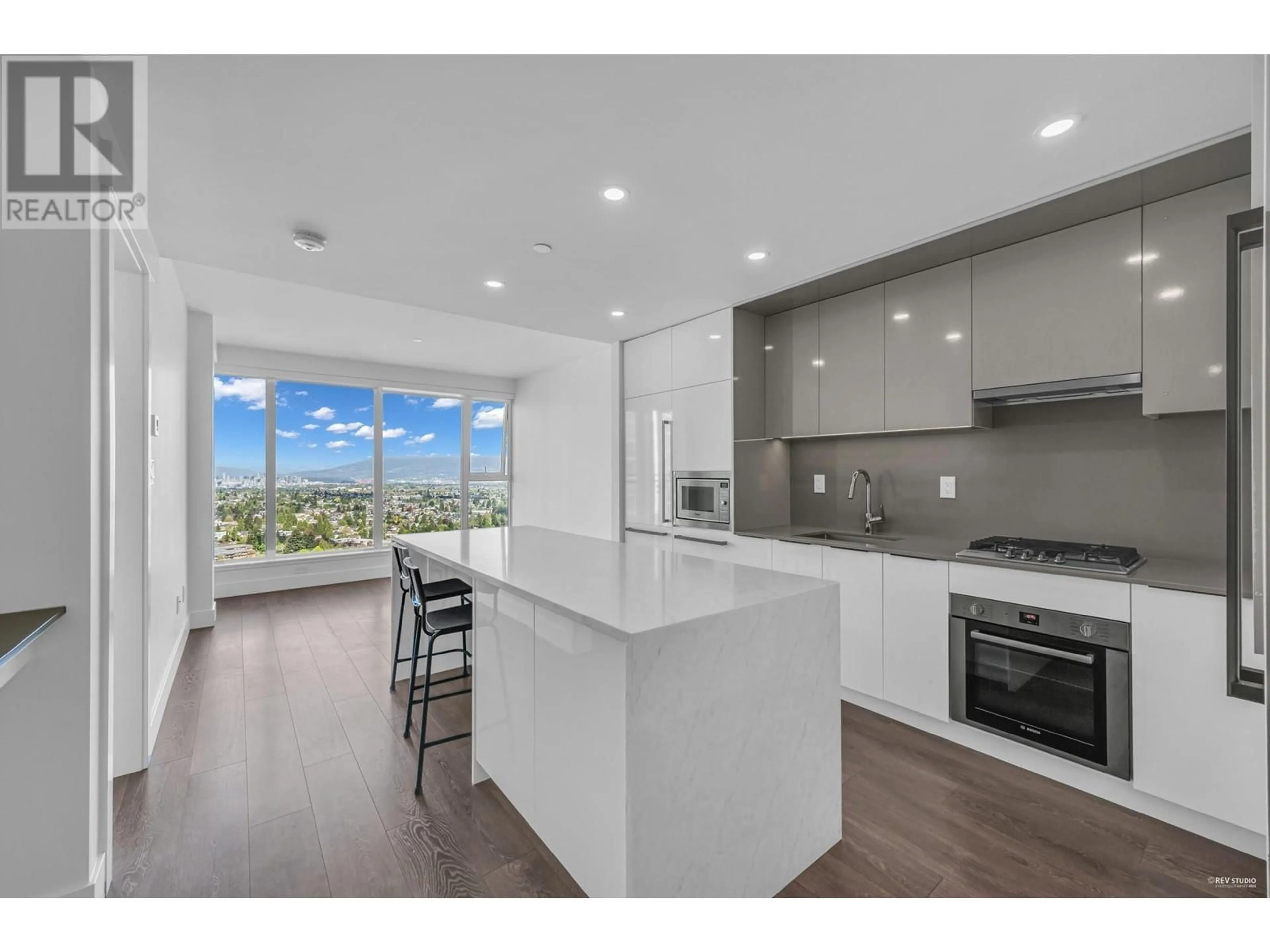 Open concept kitchen, unknown for 2707 - 4711 HAZEL STREET, Burnaby British Columbia V5H0J9