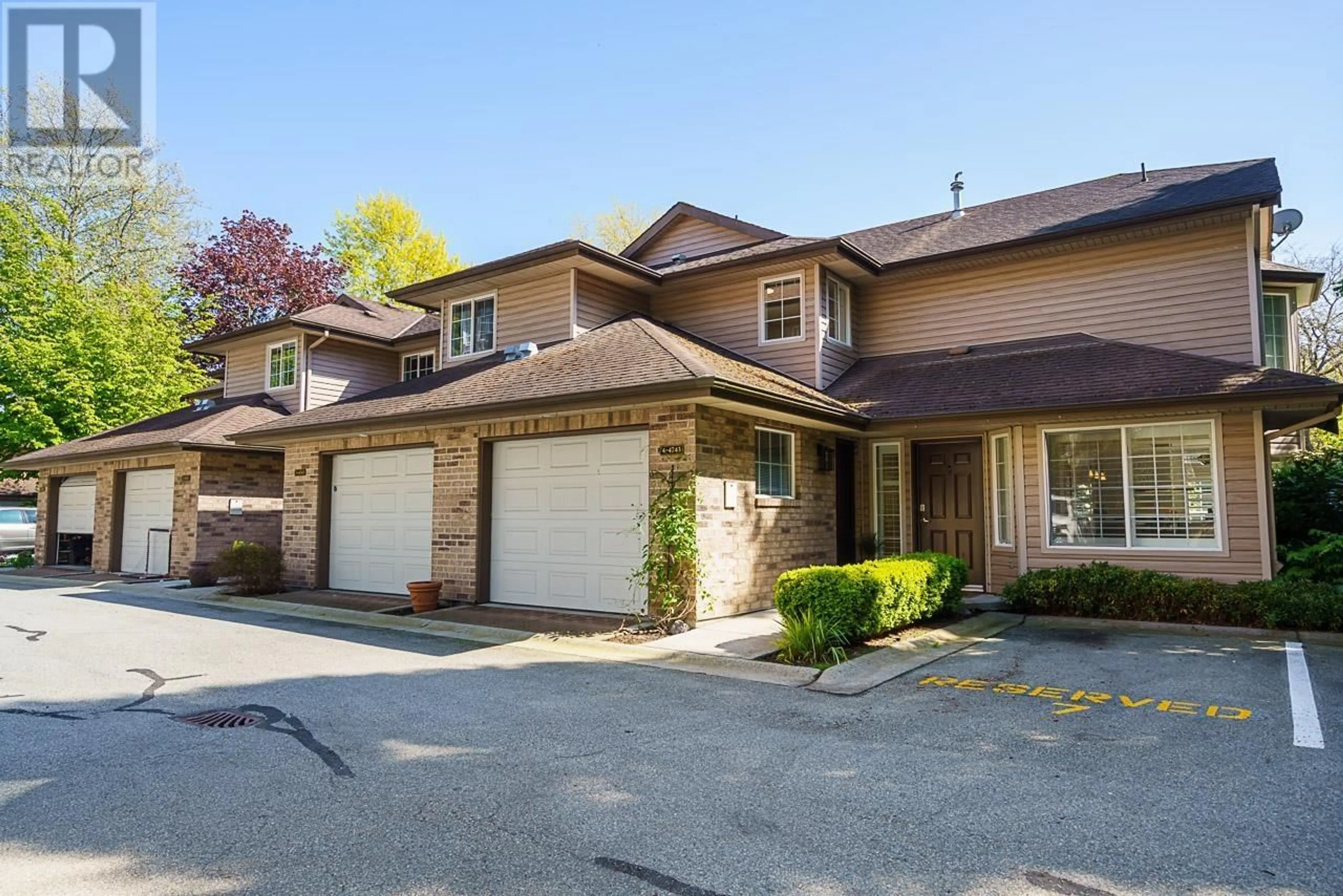 Unknown for 4 - 4743 54A STREET, Delta British Columbia V4K2Z9