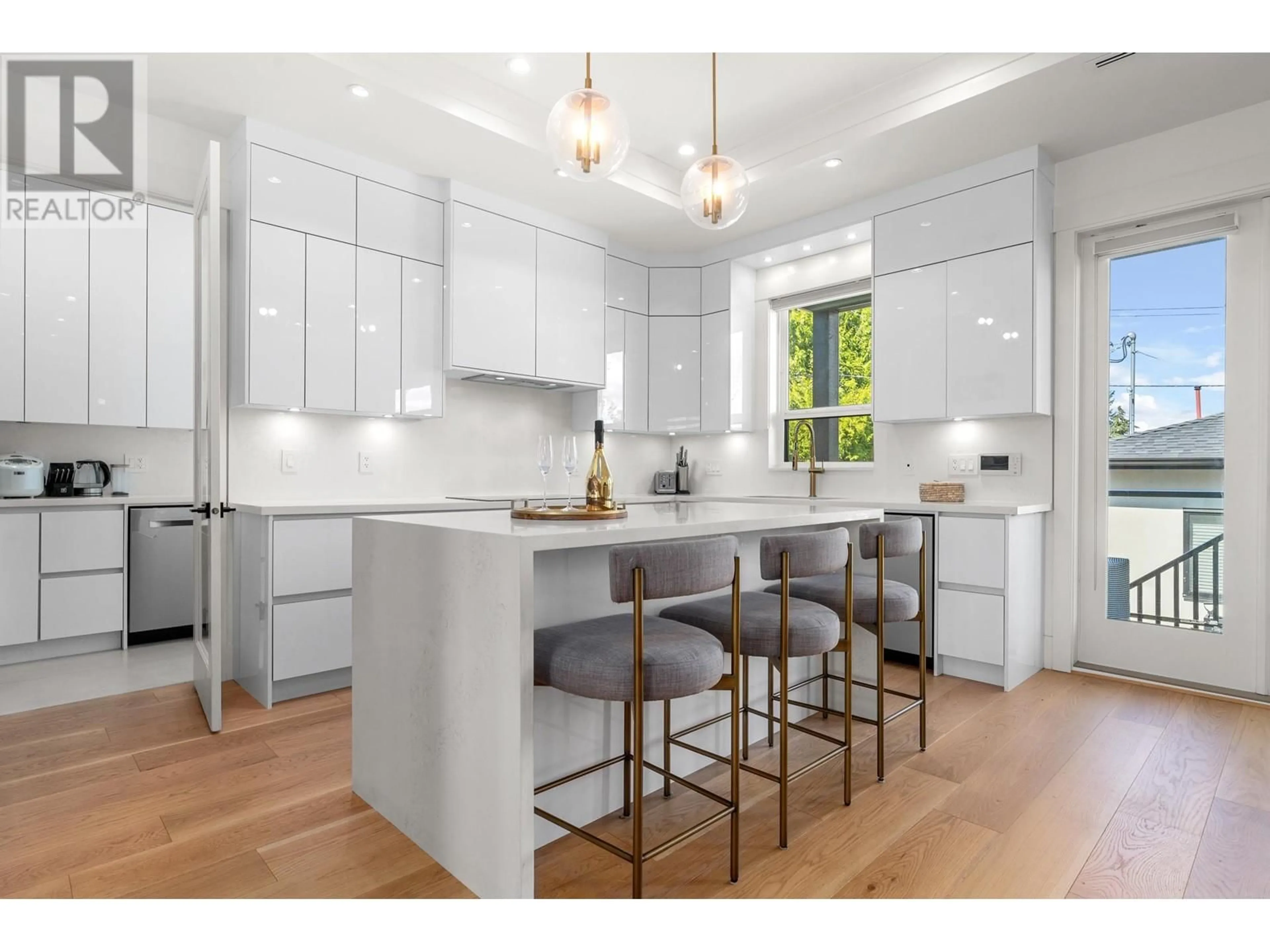 Open concept kitchen, unknown for 6731 ELWELL STREET, Burnaby British Columbia V5E1K2