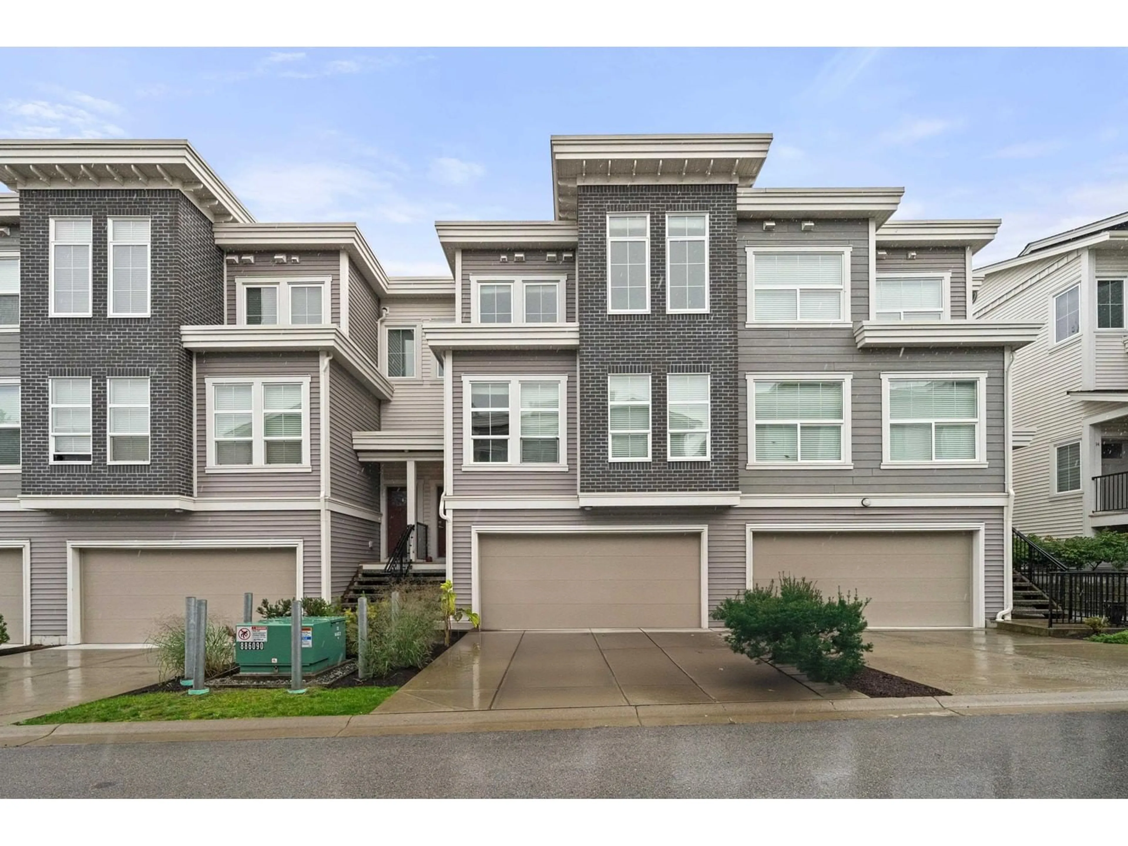 Unknown for 12 - 8370 202B, Langley British Columbia V2Y4K8