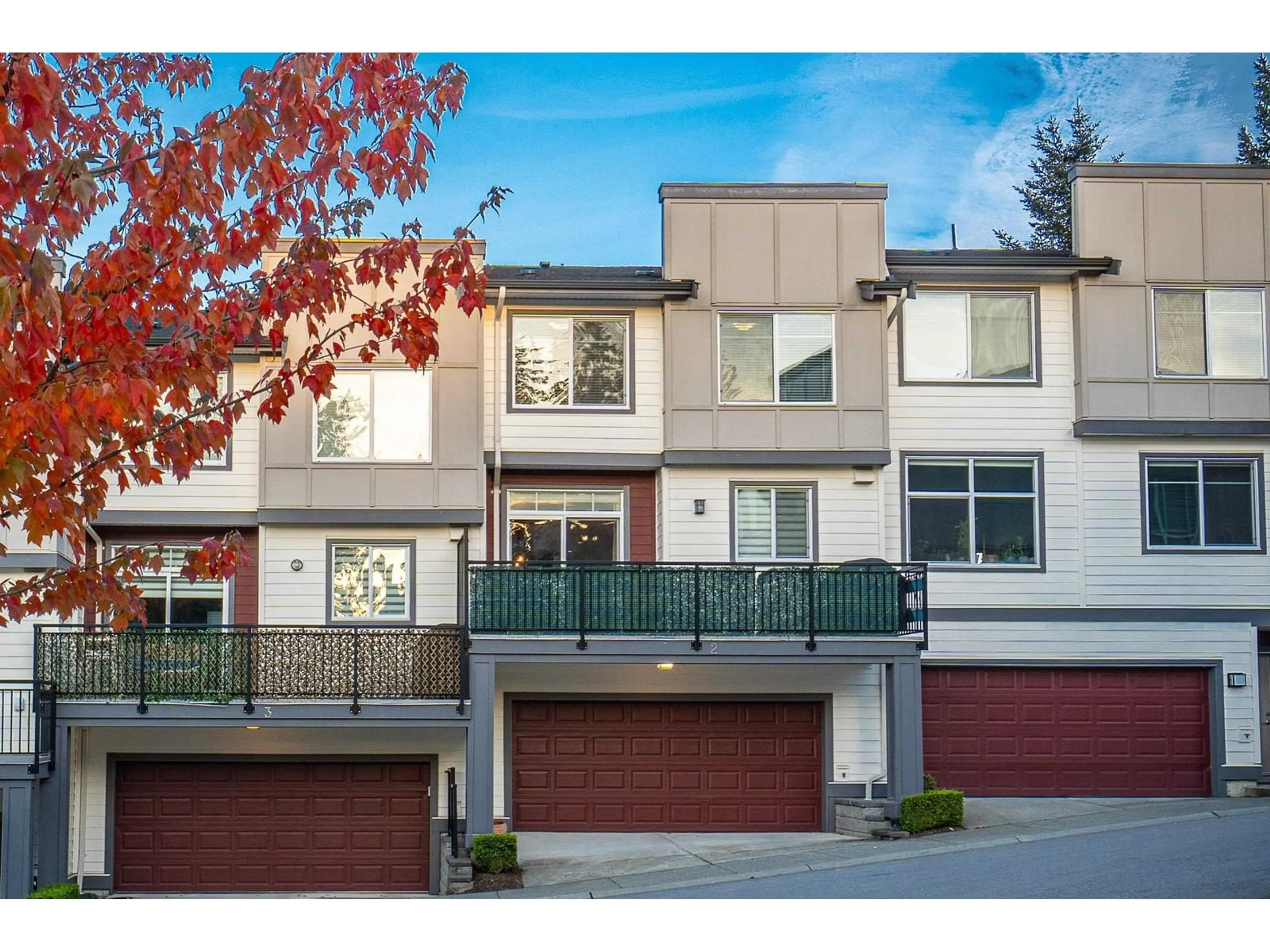 Home with brick exterior material, street for 2 - 15633 MOUNTAIN VIEW, Surrey British Columbia V3Z0W8