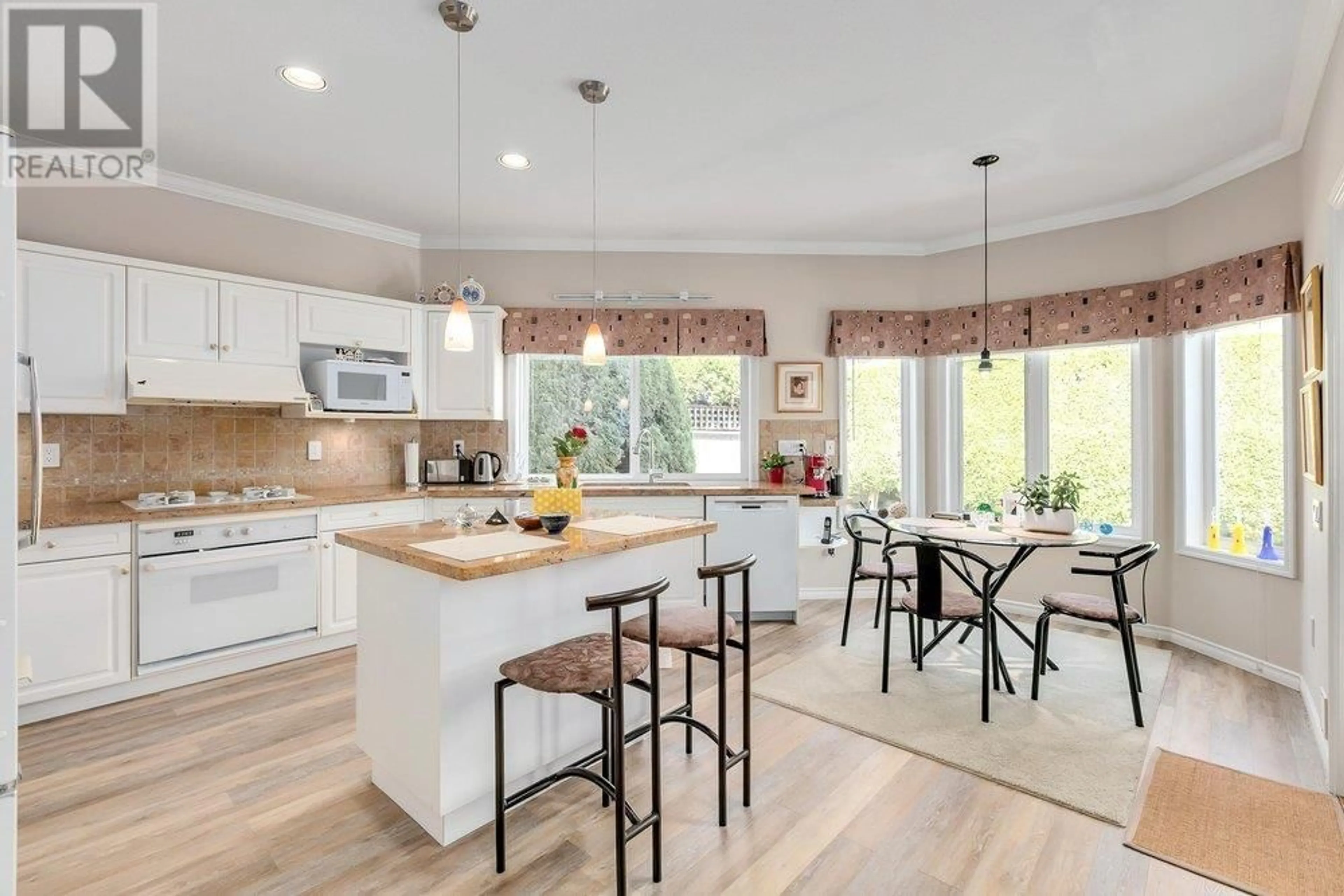 Open concept kitchen, unknown for 5253 BRIGANTINE ROAD, Delta British Columbia V4K4Z4