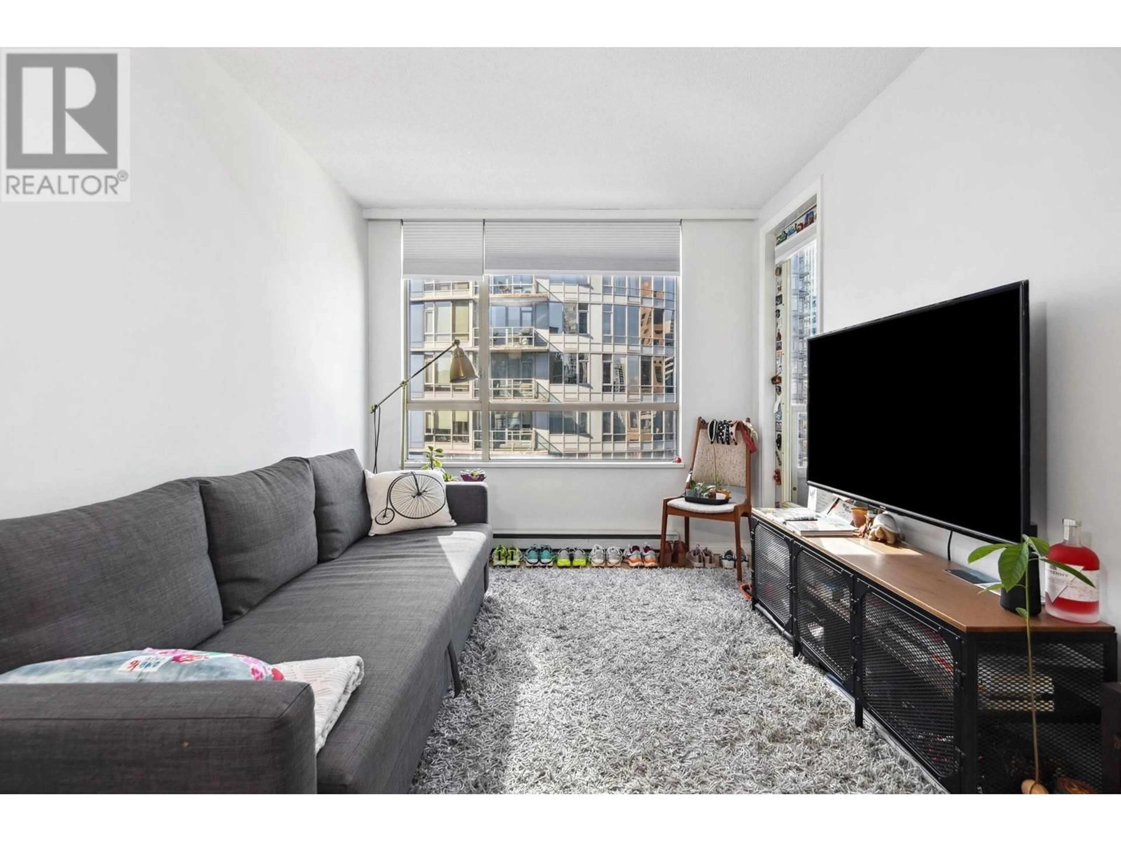 Living room with furniture, unknown for 1402 - 822 HOMER STREET, Vancouver British Columbia V6B6M3
