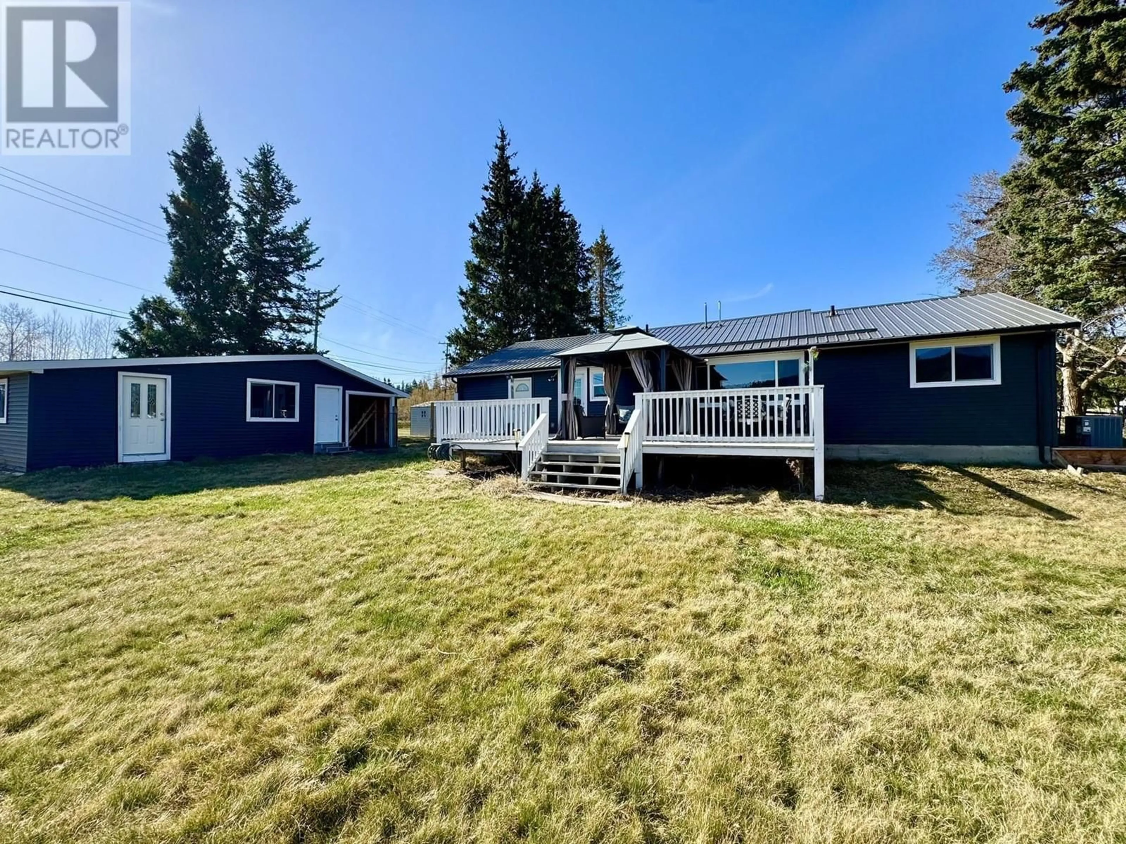 A pic from outside/outdoor area/front of a property/back of a property/a pic from drone, unknown for 6007 WALNUT ROAD, Horse Lake British Columbia V0K2E3