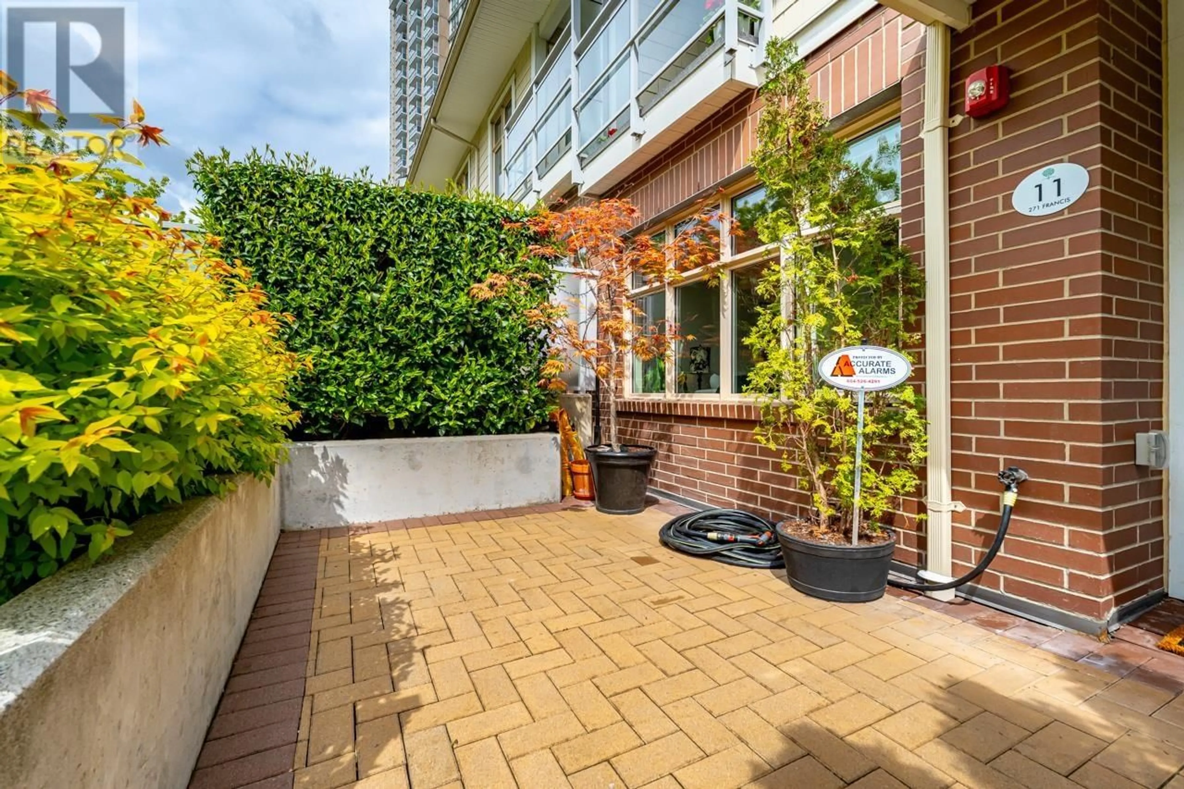 Patio, street for TH11 - 271 FRANCIS WAY, New Westminster British Columbia V3L0H2