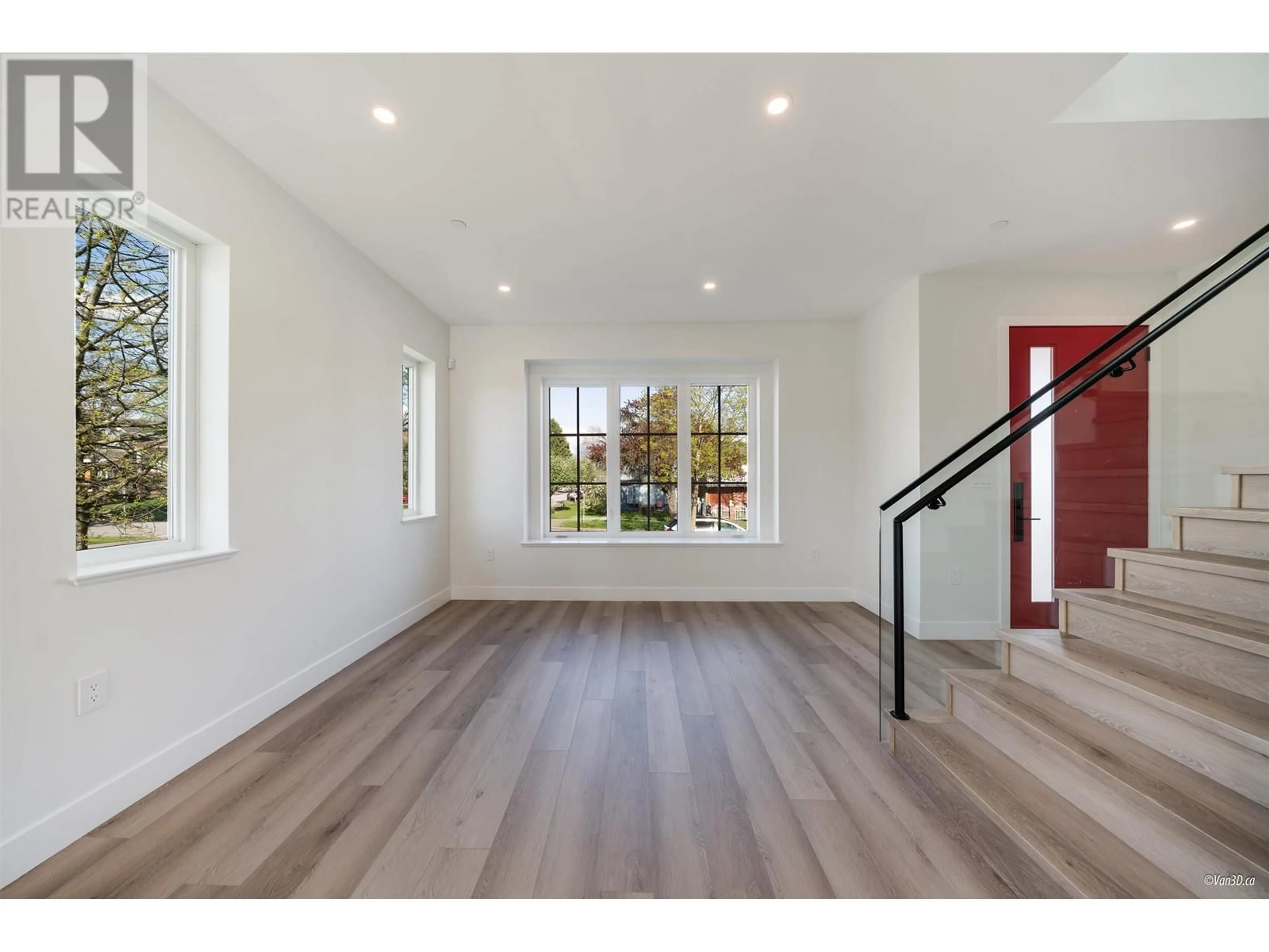 Indoor entryway for 6709 FLEMING STREET, Vancouver British Columbia V5P3H4