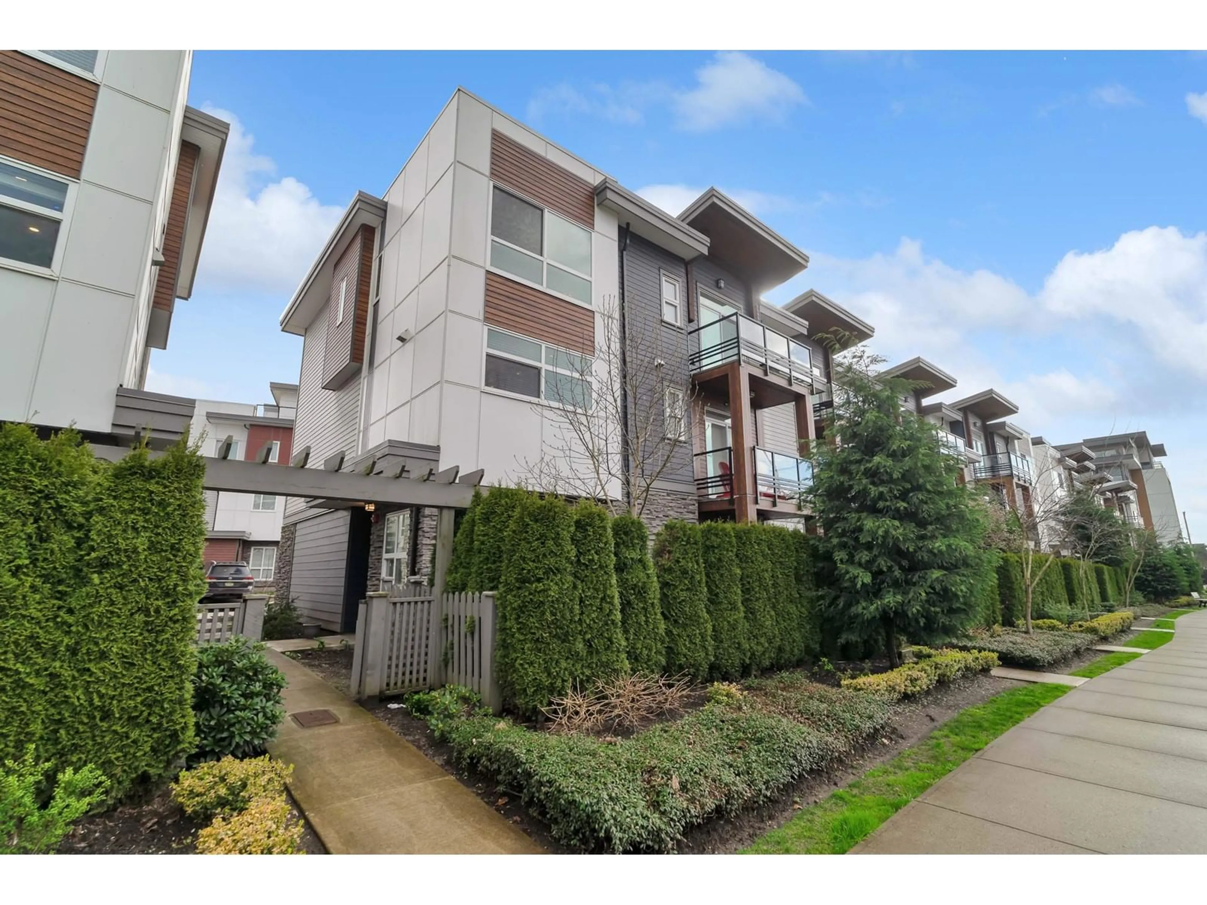 Patio, street for 66 - 7947 209, Langley British Columbia V2Y0Y6